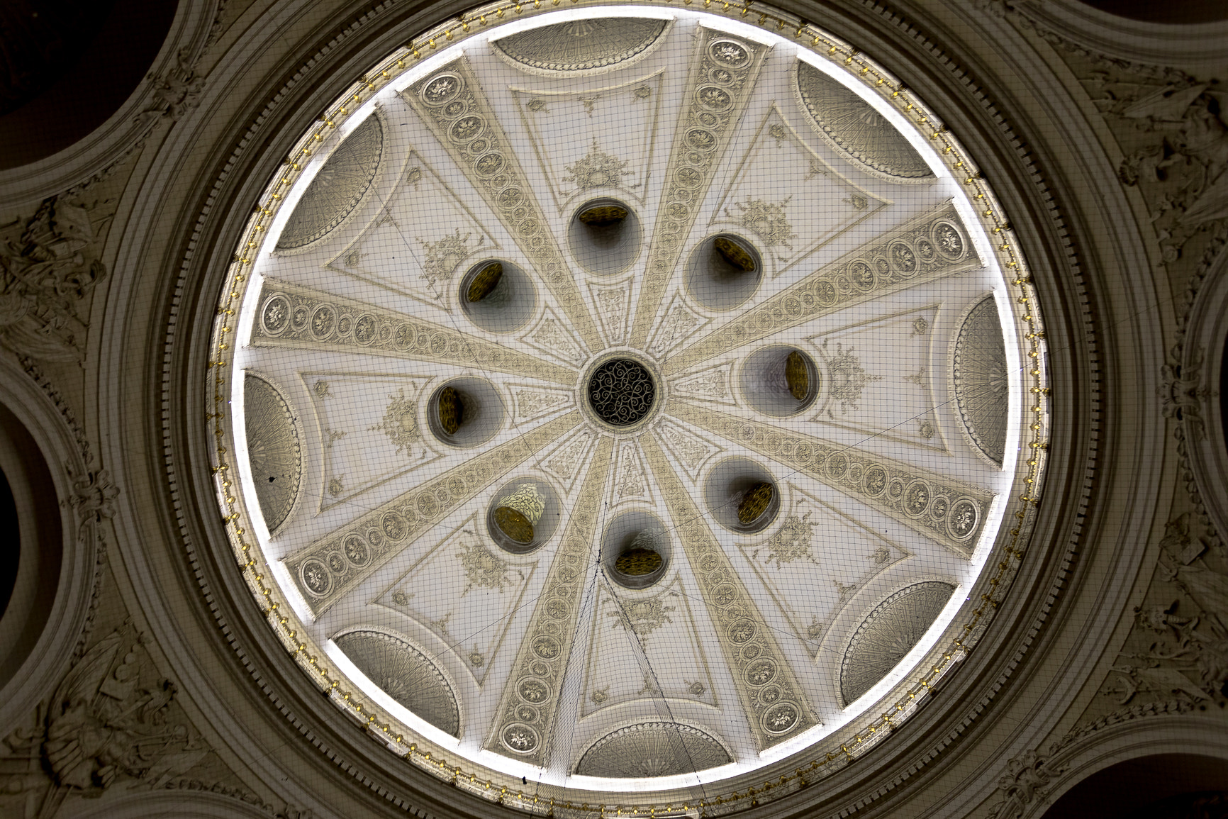 Canon EF 17-40mm F4L USM sample photo. Hofburg photography