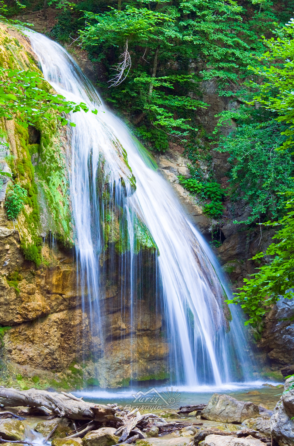 Canon EOS 5D + Canon EF 70-200mm F4L IS USM sample photo. Summer mountain waterfall photography