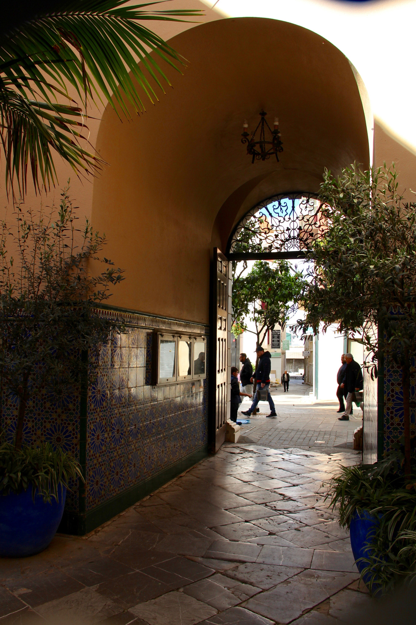 Canon EF-S 18-135mm F3.5-5.6 IS sample photo. Gibraltar photography