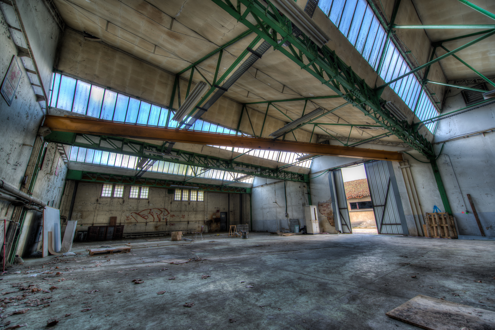 Nikon AF-S Nikkor 14-24mm F2.8G ED sample photo. Urbex la couronne photography