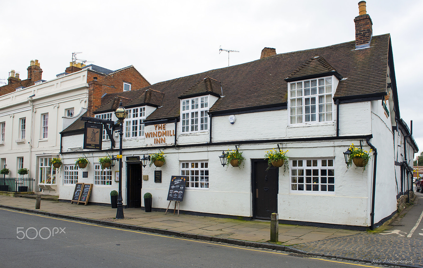 Nikon AF-S Nikkor 24-70mm F2.8G ED sample photo. The windmill inn photography