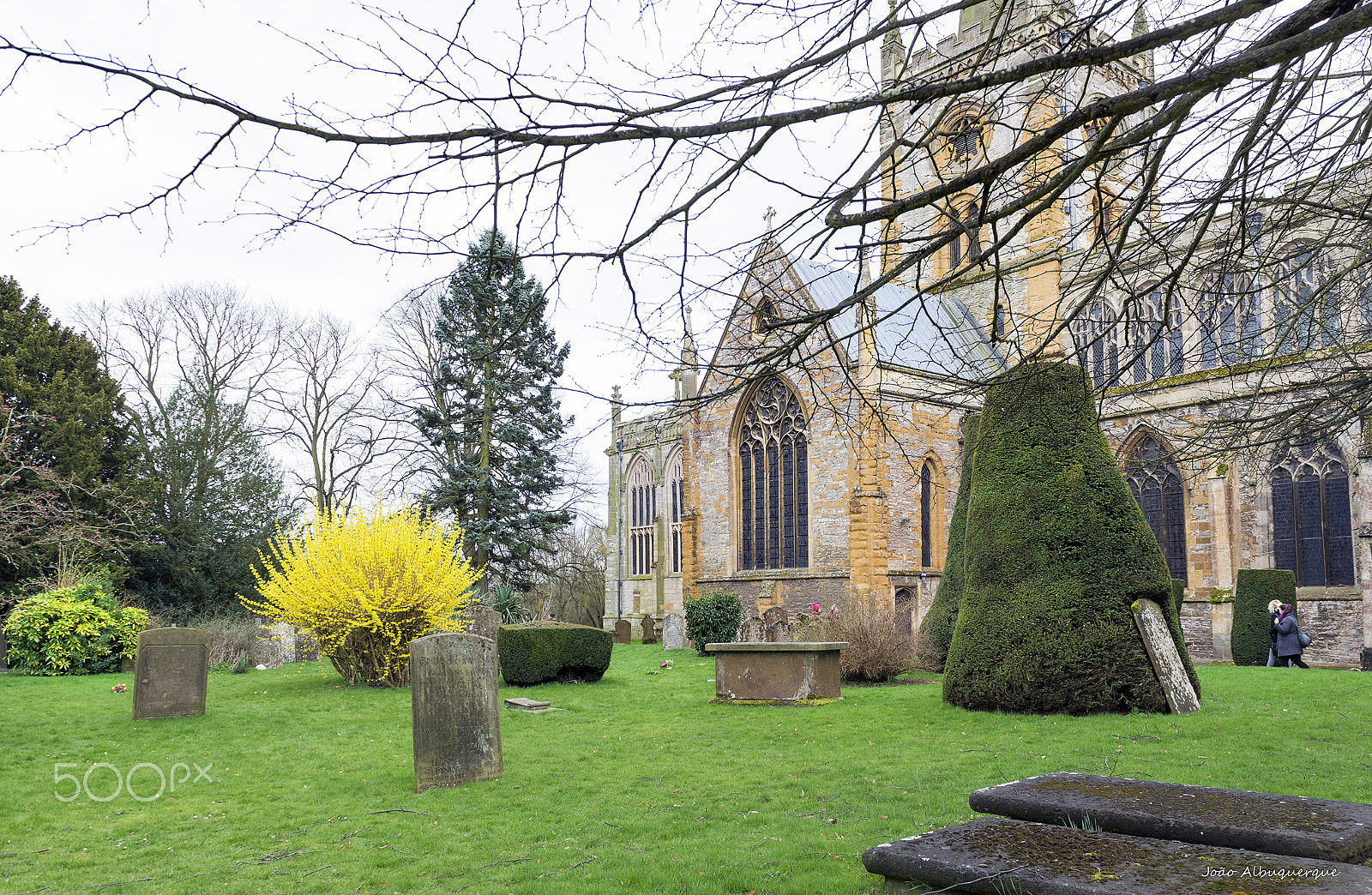 Nikon AF-S Nikkor 24-70mm F2.8G ED sample photo. Cathedral and graveyard photography