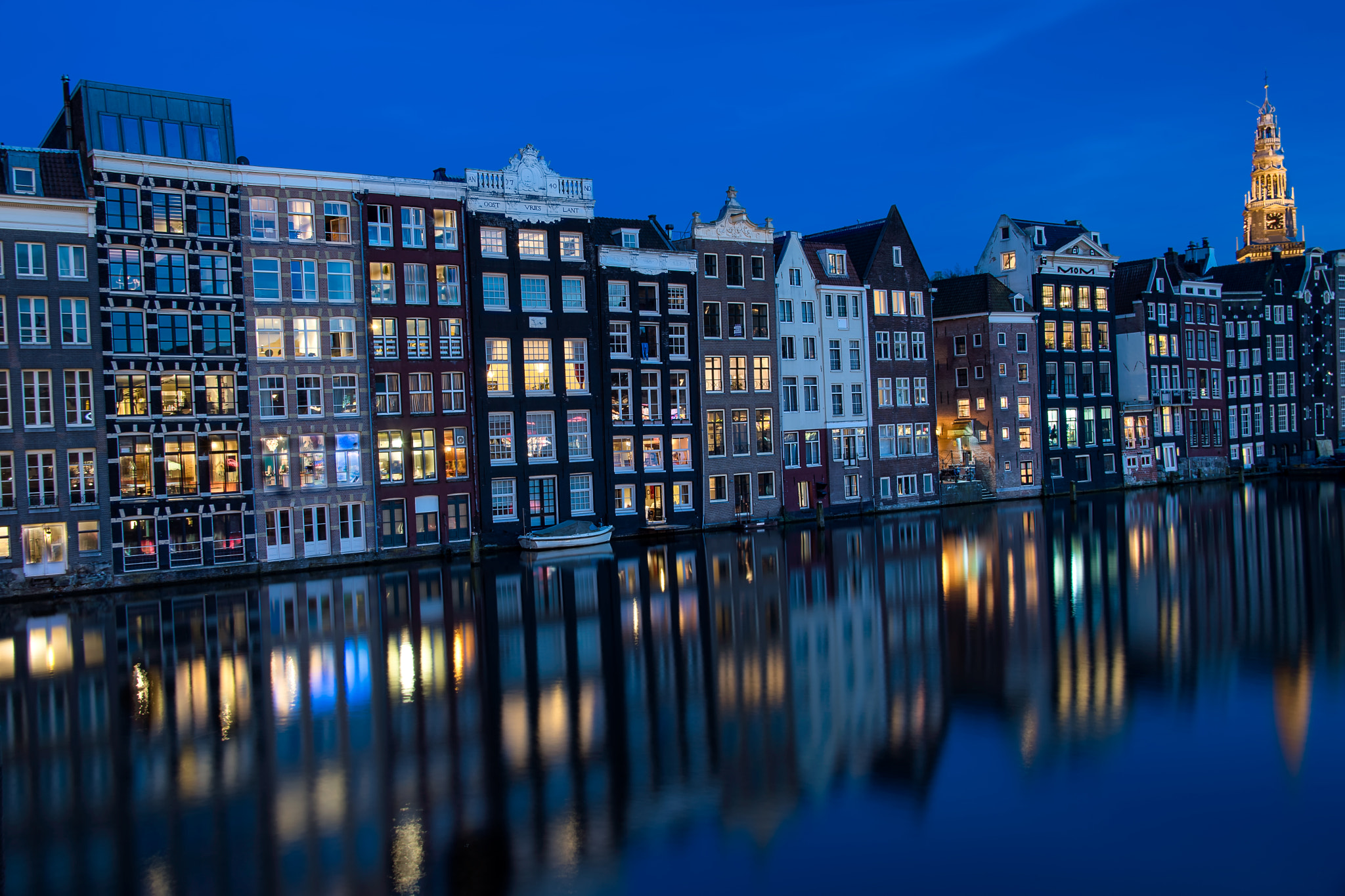 Nikon D5 sample photo. Amsterdam by night 2 photography