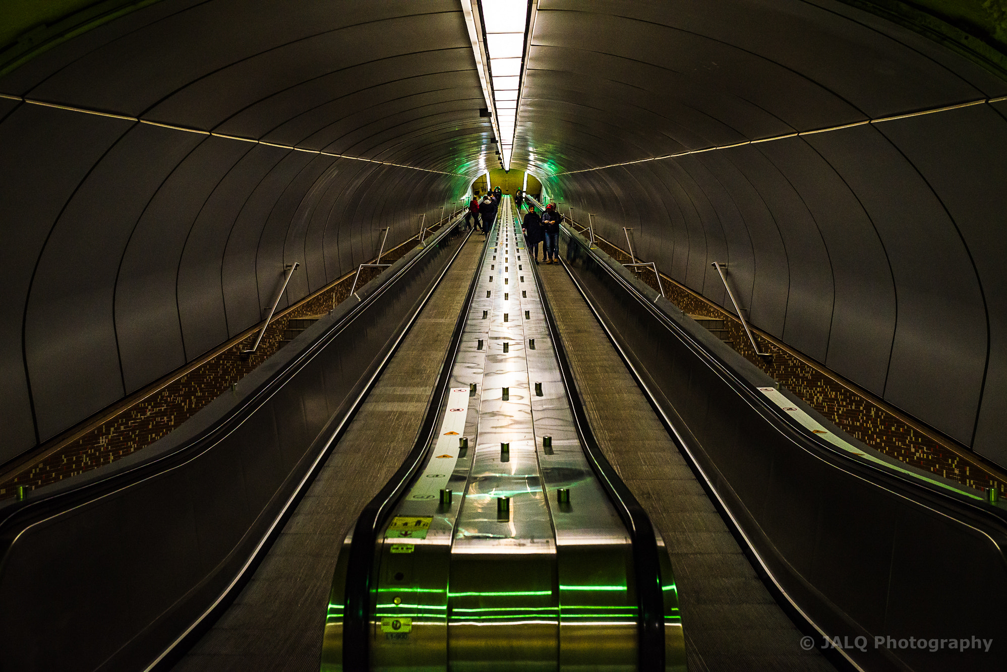 Nikon D610 + Sigma 35mm F1.4 DG HSM Art sample photo. Saturday night walk - metro beaudry - montreal photography