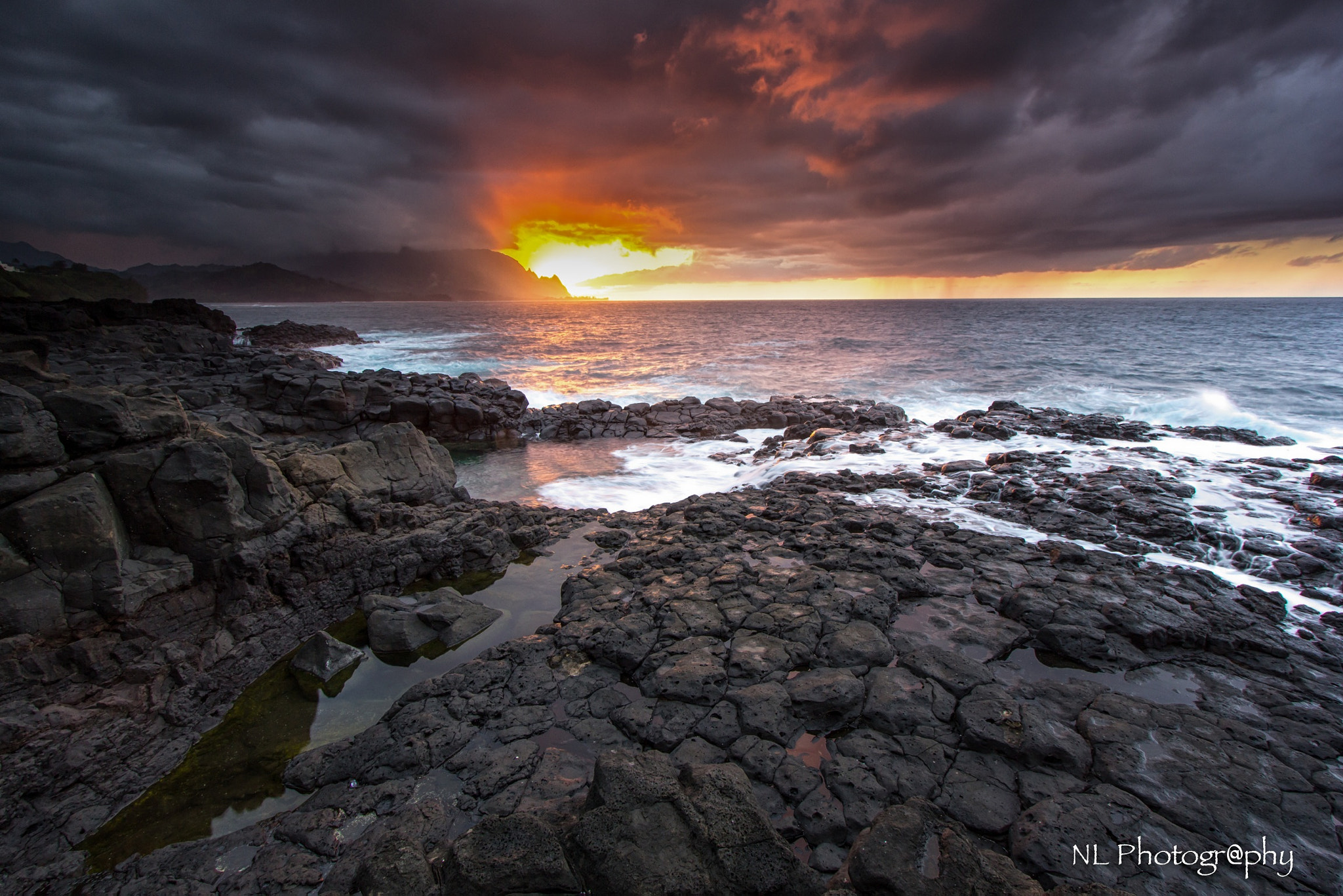 Canon EF-S 10-22mm F3.5-4.5 USM sample photo. Queen's bath, hawaii photography
