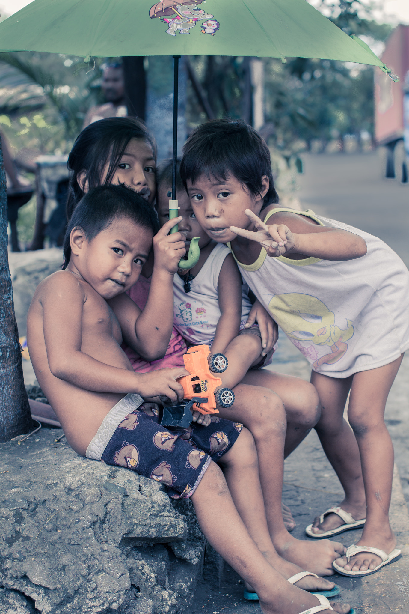 Sigma 50mm F1.4 EX DG HSM sample photo. In the slum photography