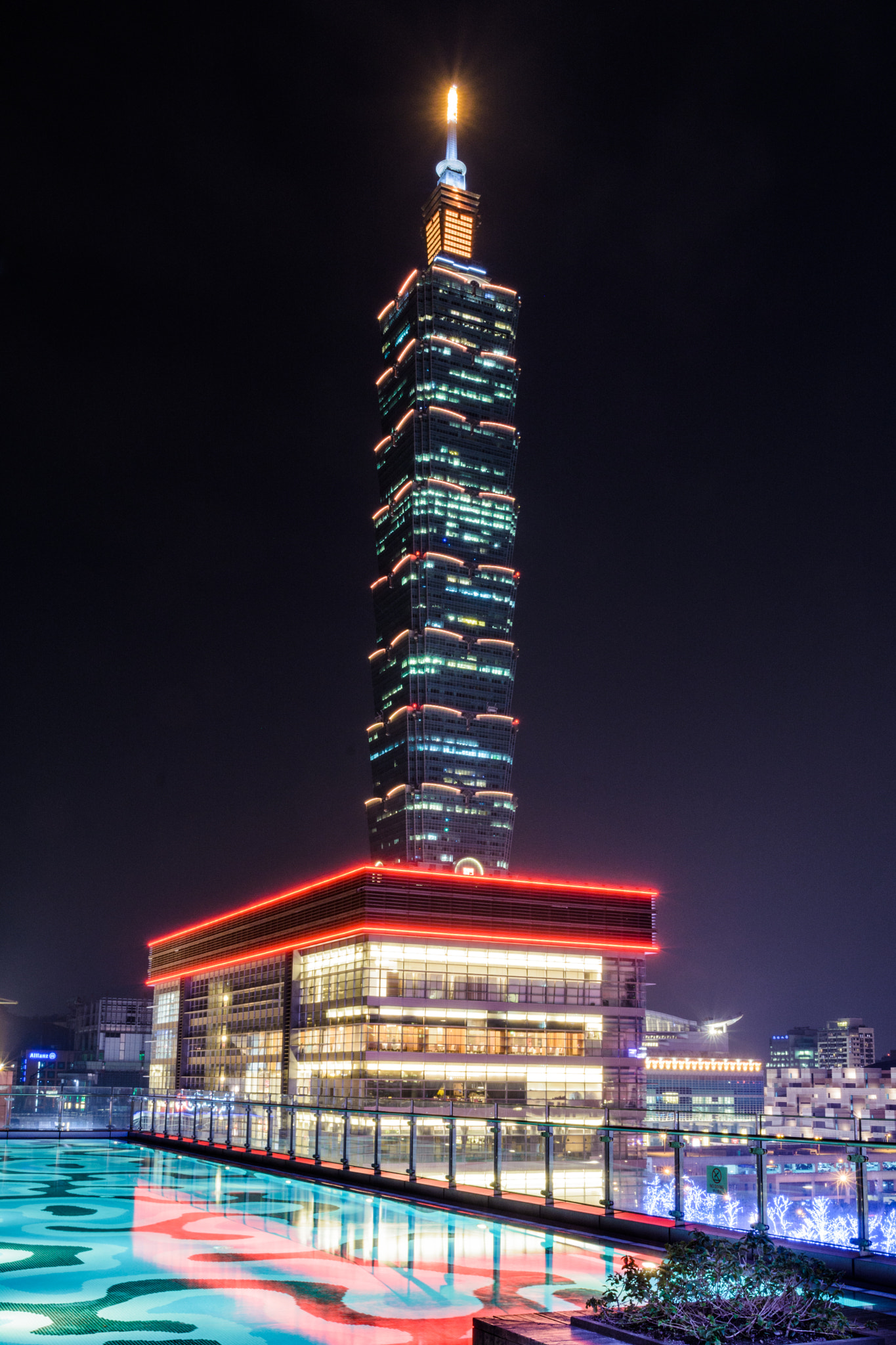 Sigma 17-50mm F2.8 EX DC OS HSM sample photo. Taipei 101 photography