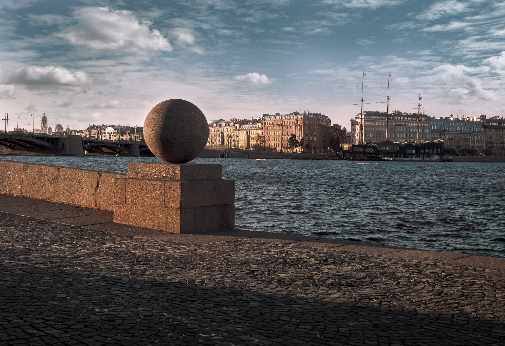 Olympus OM-D E-M5 II sample photo. Types of petersburg. photography