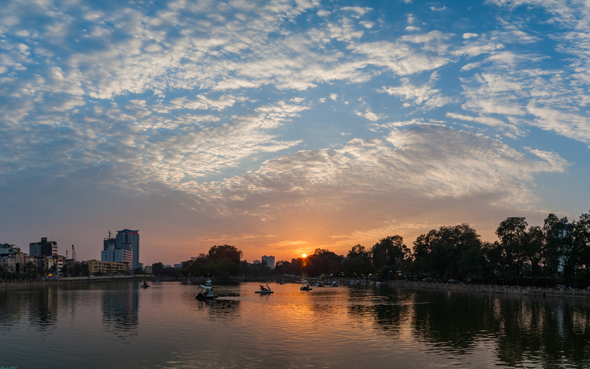 Canon EOS 5D + Canon EF 24-105mm F4L IS USM sample photo. Pano photography