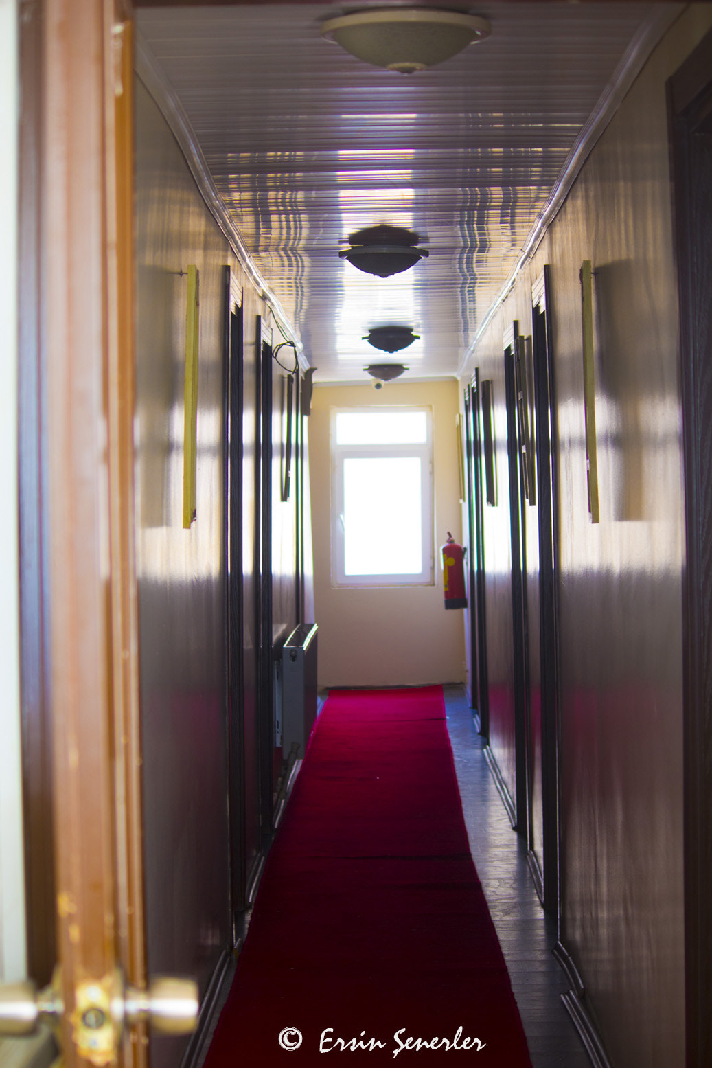 Canon EF-S 55-250mm F4-5.6 IS II sample photo. Hallway photography