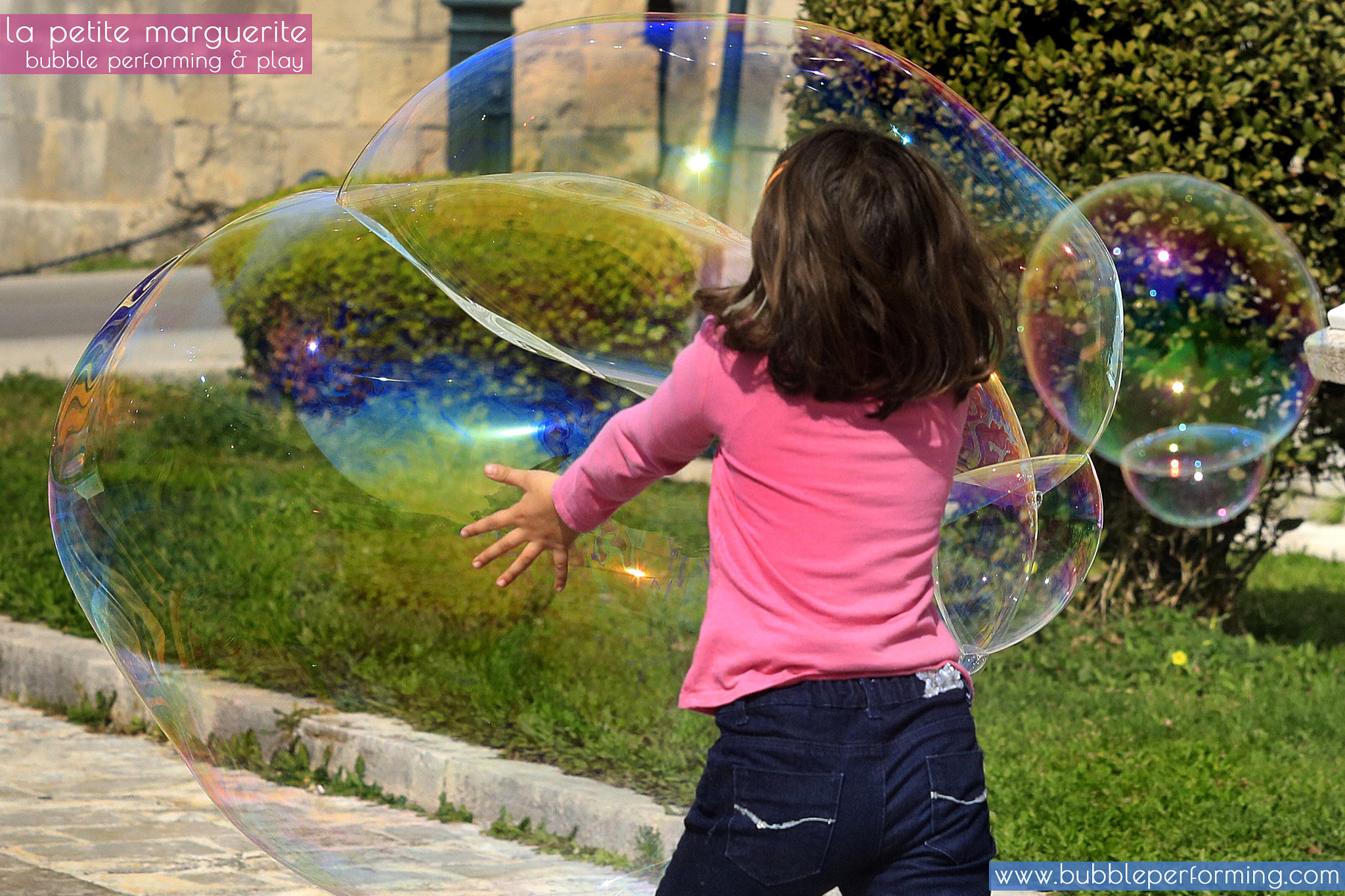 Canon EOS 5D Mark IV + Canon EF 70-200mm F2.8L USM sample photo. Bubbles in corfu photography