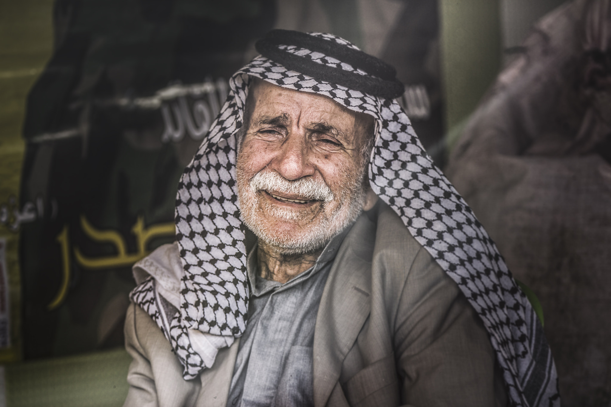 Canon EF 70-200mm F2.8L IS II USM sample photo. Smiley man photography