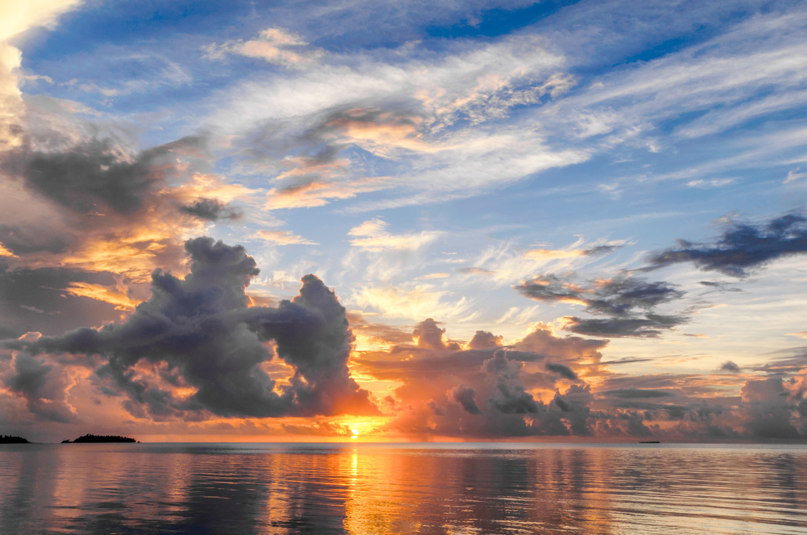 Nikon D7000 sample photo. Aitutaki sunset photography