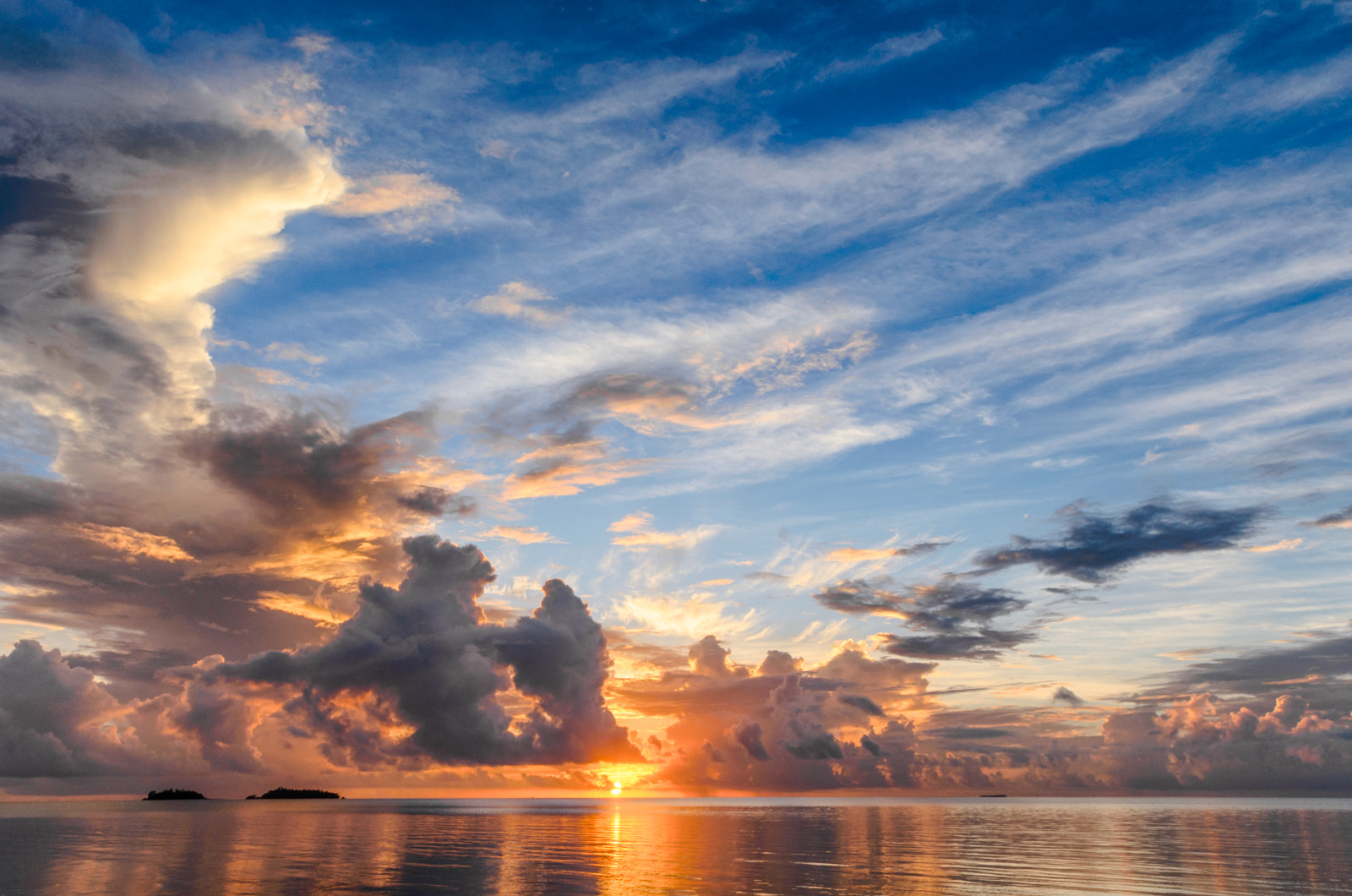 Nikon D7000 sample photo. Aitutaki sunset photography