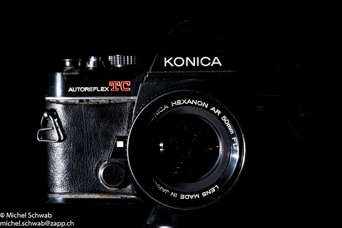 Nikon D7100 + Nikon AF-S DX Micro-Nikkor 85mm F3.5G ED VR sample photo. Retro photography