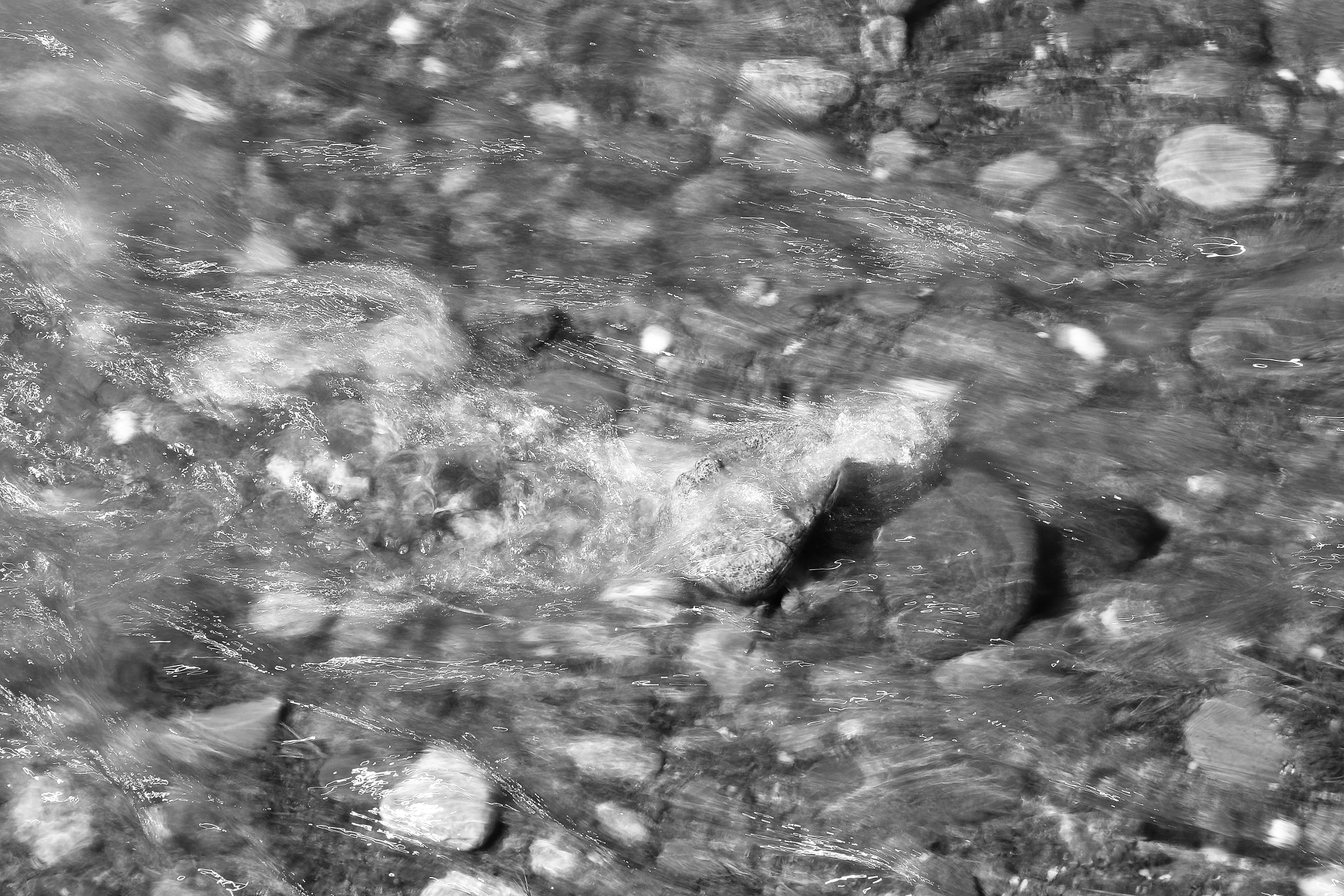 Fujifilm X-E2 + Fujifilm XF 18-55mm F2.8-4 R LM OIS sample photo. River rock photography