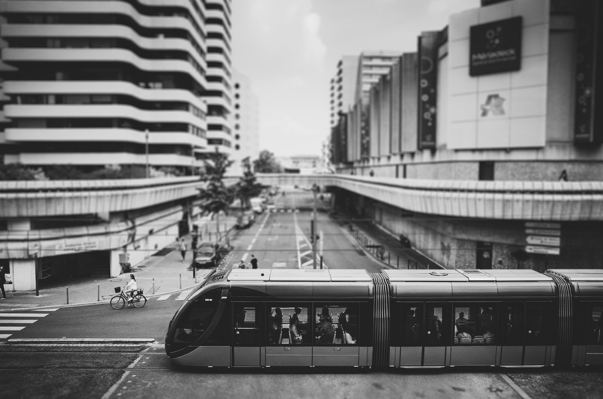 Ricoh GR II + GR Lens sample photo. Tram photography