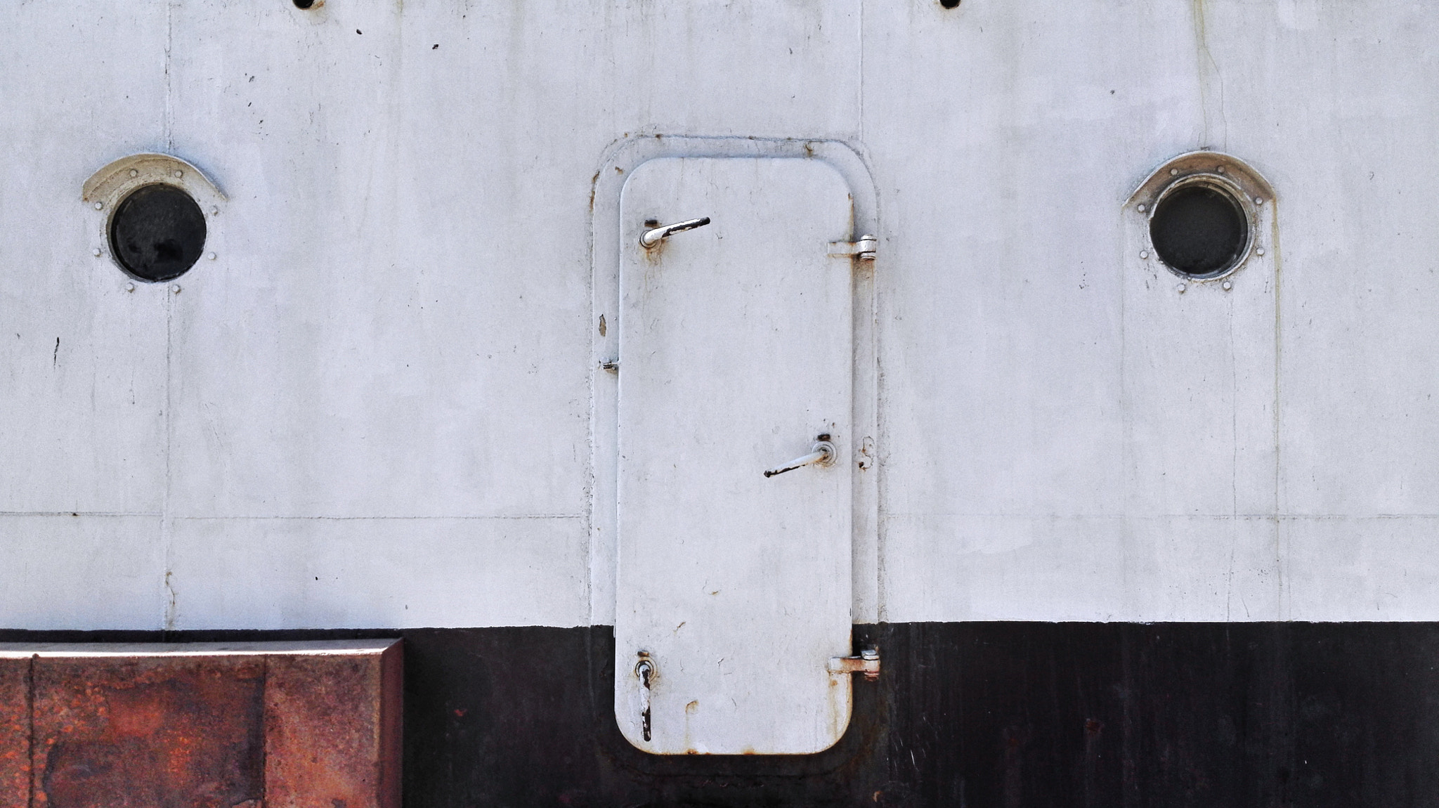 HUAWEI Mate 7 sample photo. Open the door. photography