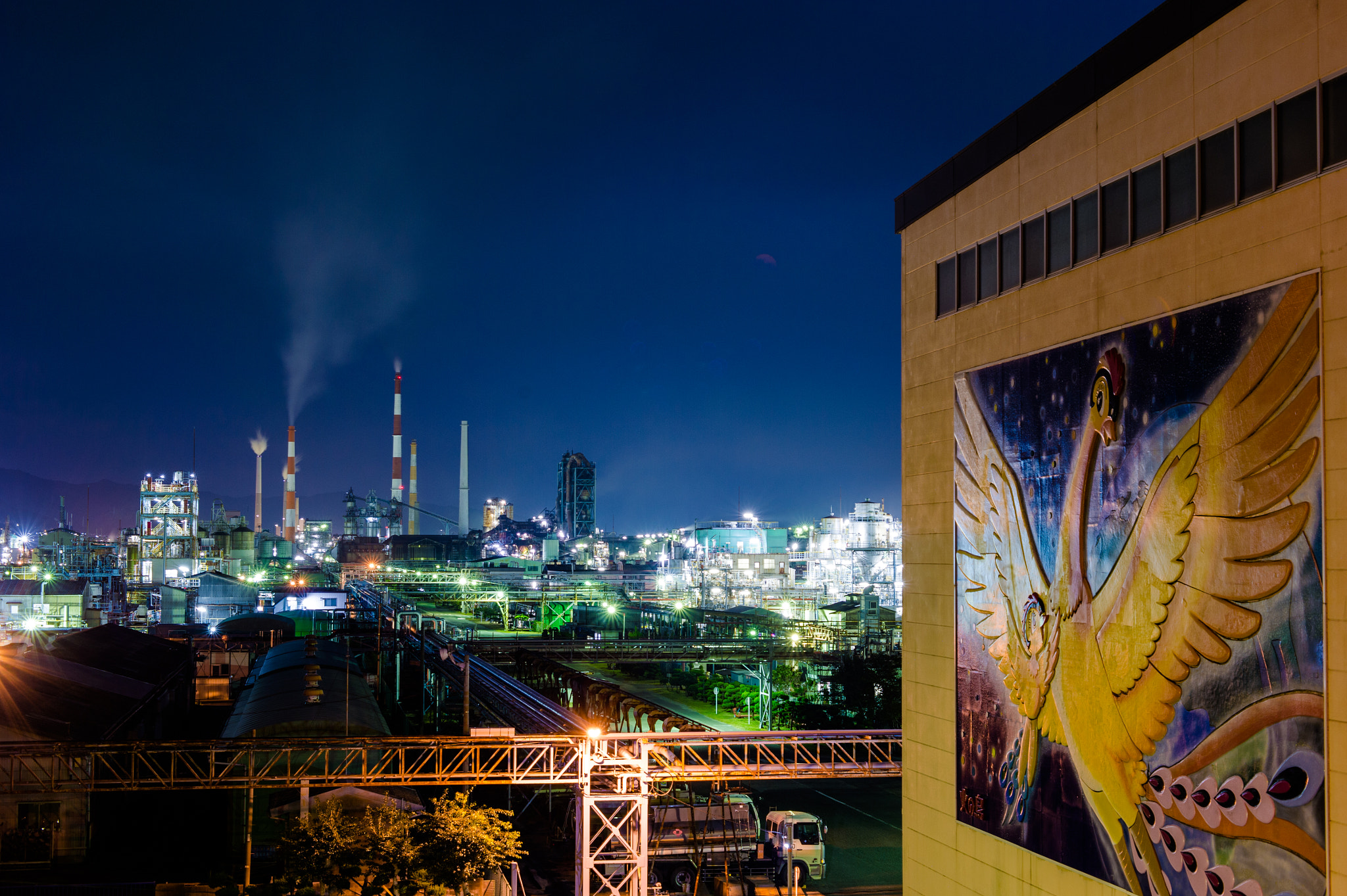 Nikon Df + ZEISS Makro-Planar T* 50mm F2 sample photo. Phoenix in the factory area photography