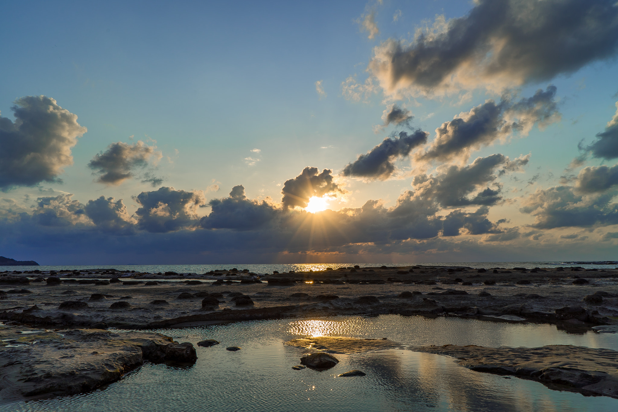 Sony a7S sample photo. Japan sky-blue photography