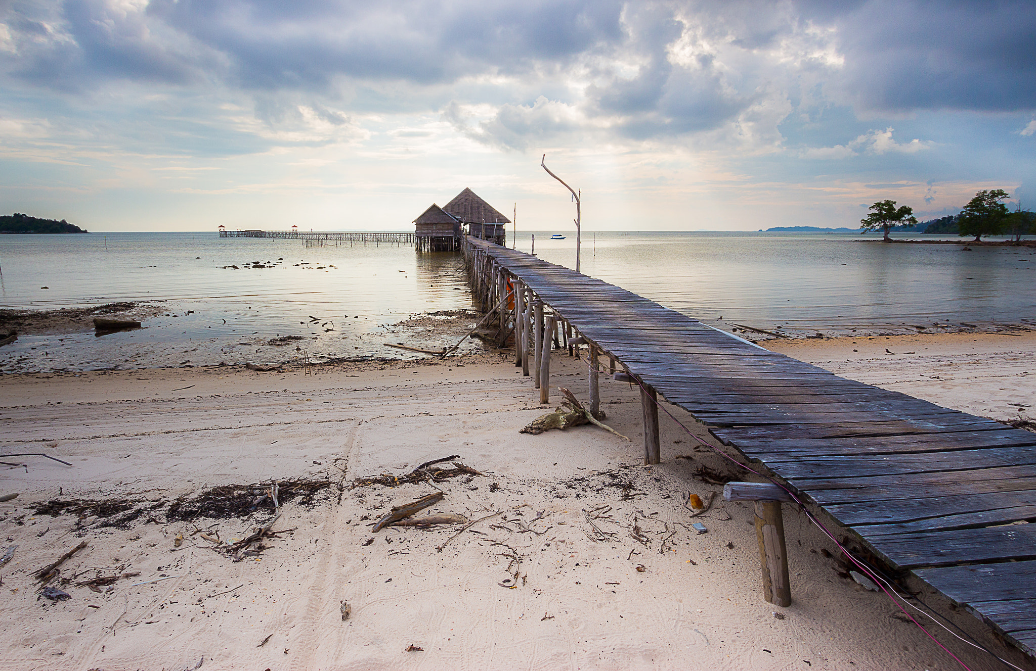 Canon EF-S 10-22mm F3.5-4.5 USM sample photo. Vio vio beach photography