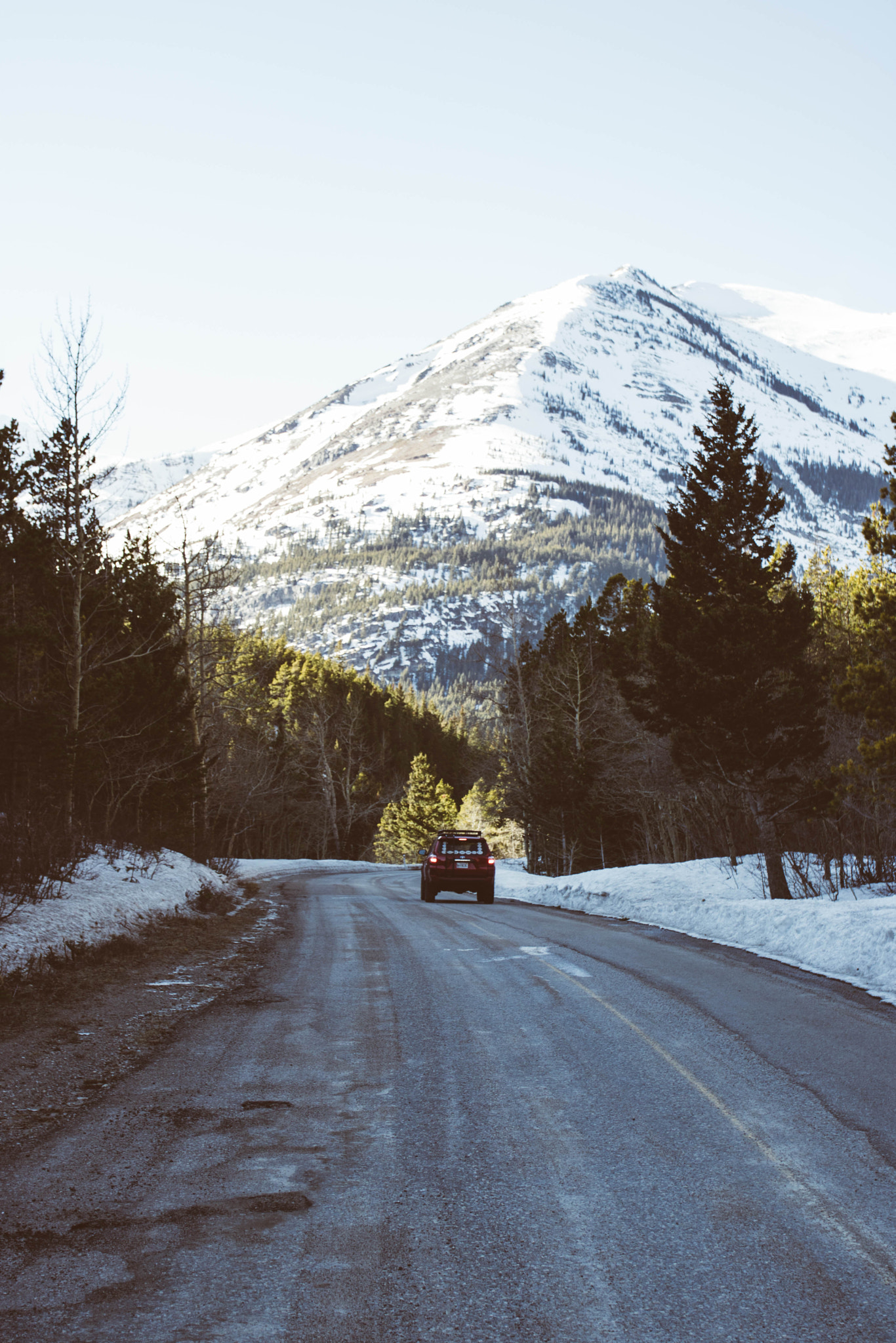 Canon EOS 760D (EOS Rebel T6s / EOS 8000D) sample photo. Driving into the mountains of southern alberta. photography