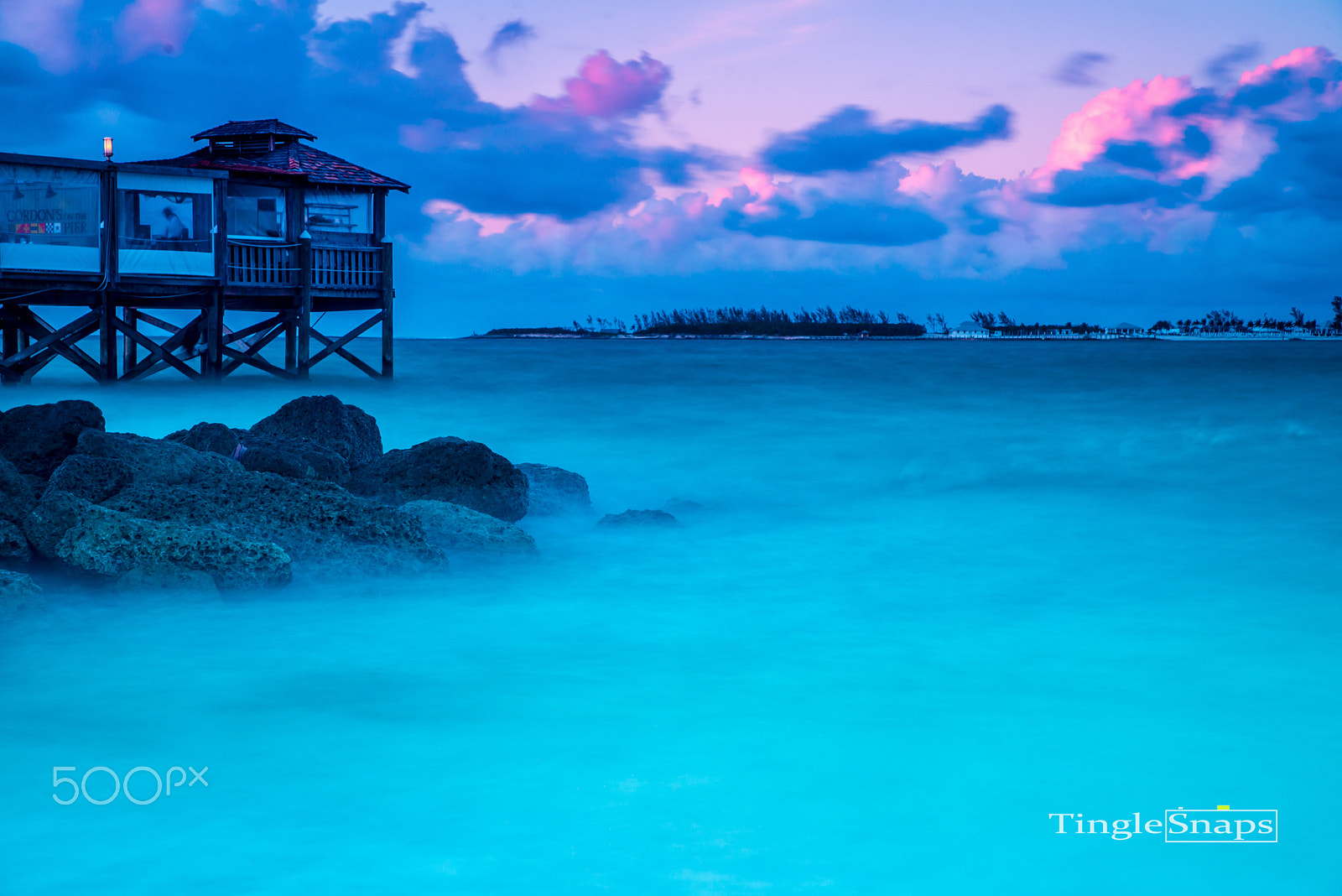 Nikon D600 + Sigma 24-70mm F2.8 EX DG HSM sample photo. Misty waters in nassau photography