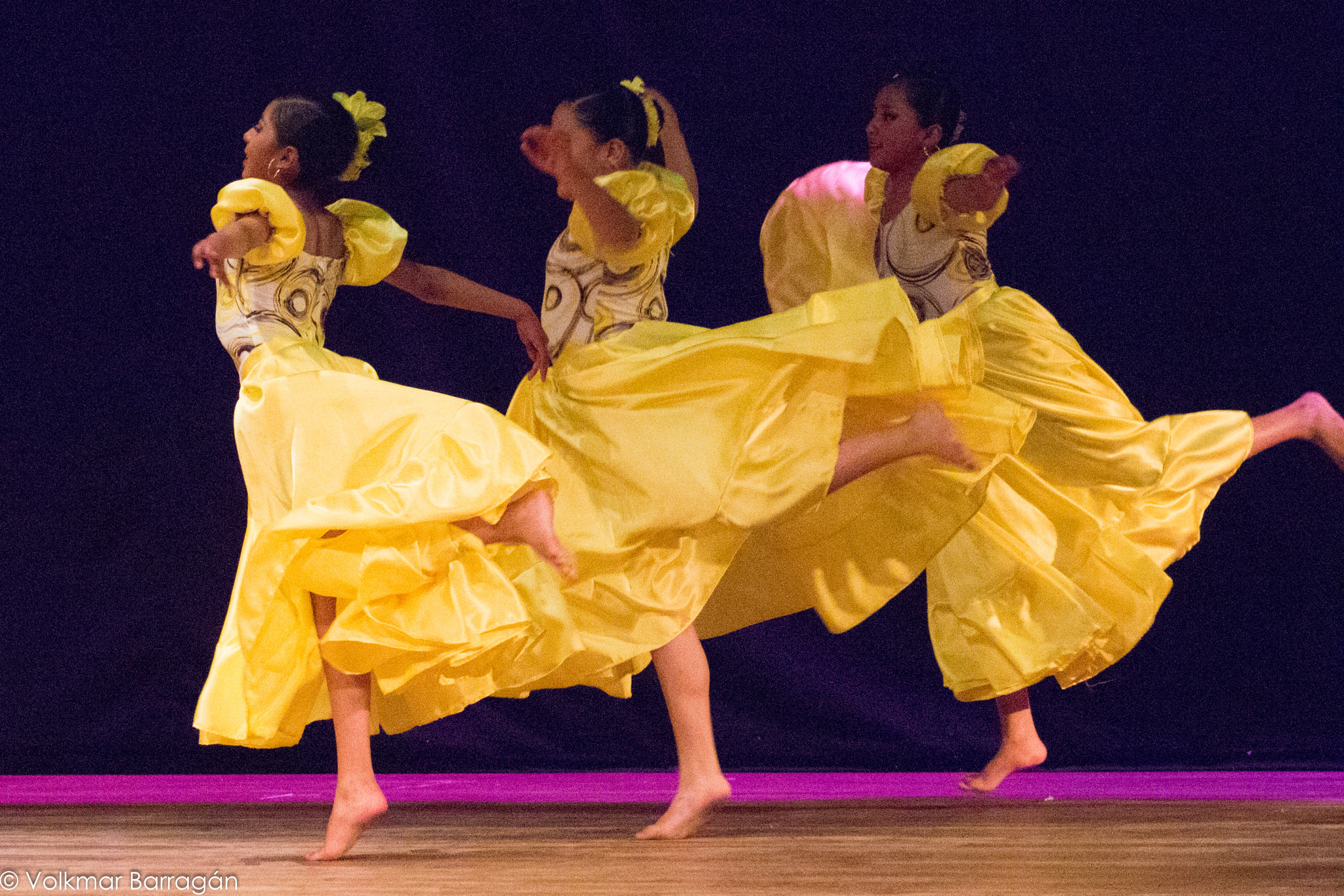 Canon EF 75-300mm f/4-5.6 USM sample photo. Dace photography
