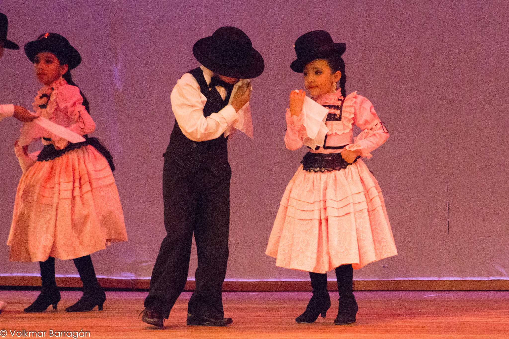 Canon EF 75-300mm f/4-5.6 USM sample photo. Dace photography