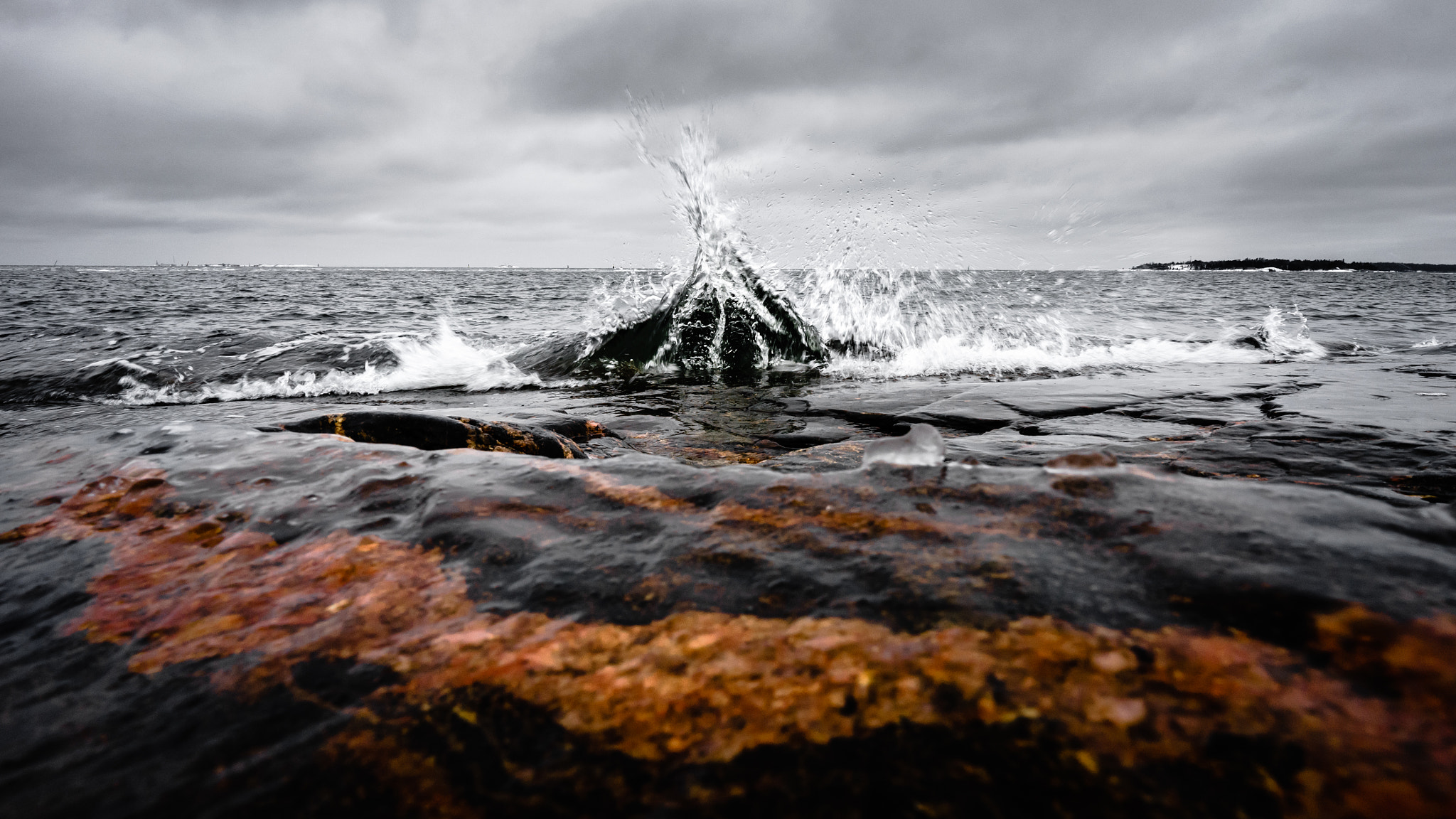 ZEISS Batis 18mm F2.8 sample photo. Wave photography
