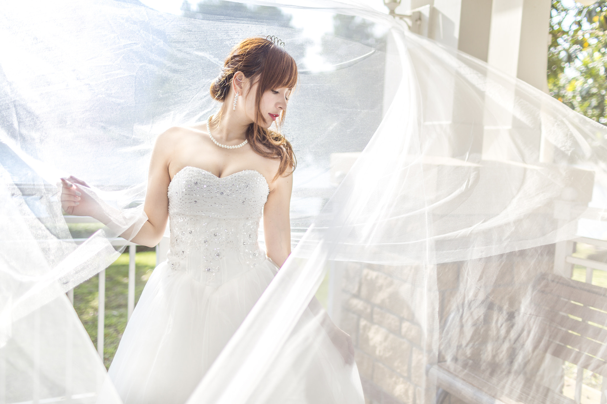 Canon EOS 6D + Canon EF 35mm F1.4L USM sample photo. Bride photography