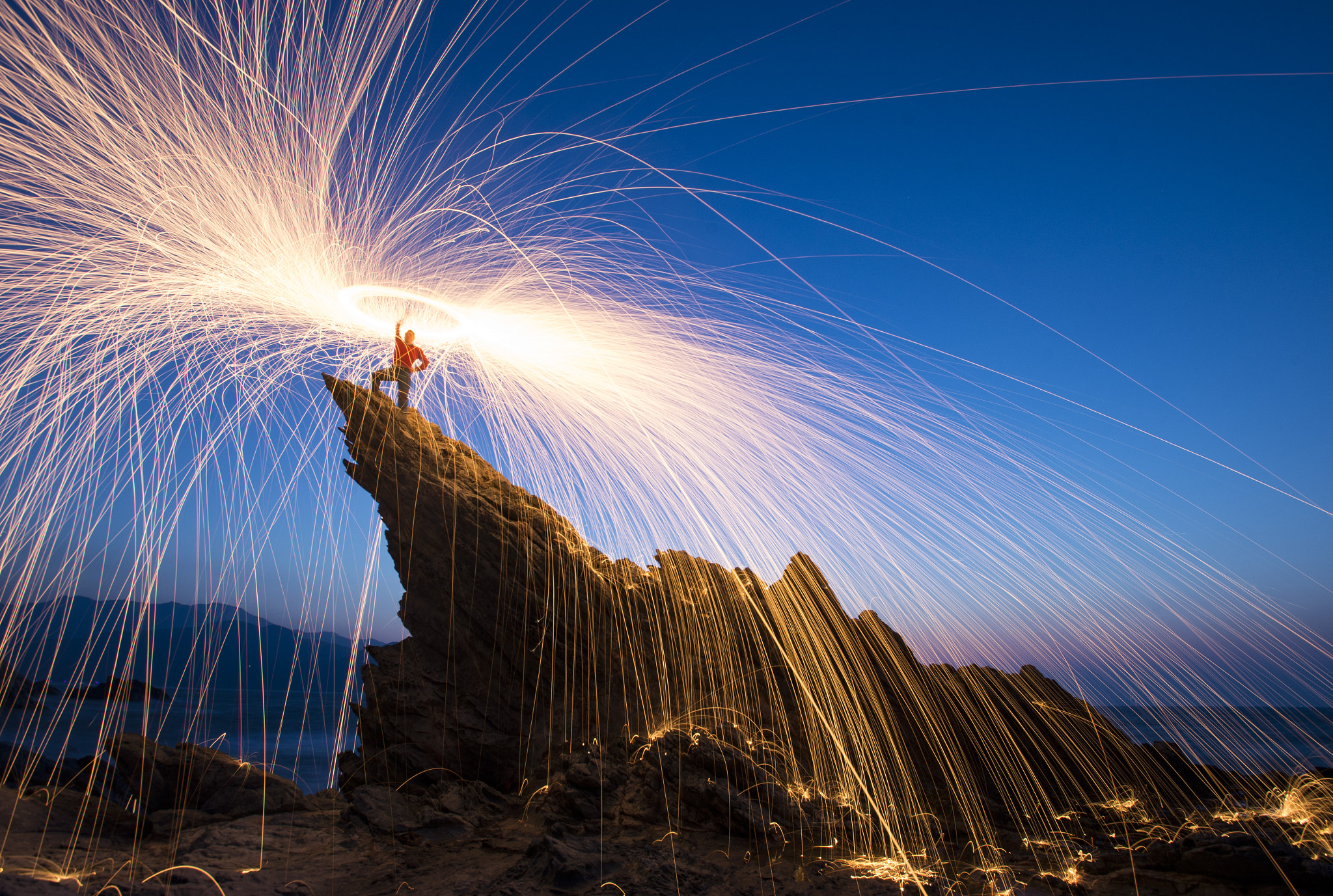 Nikon AF-S Nikkor 17-35mm F2.8D ED-IF sample photo. Fire photography