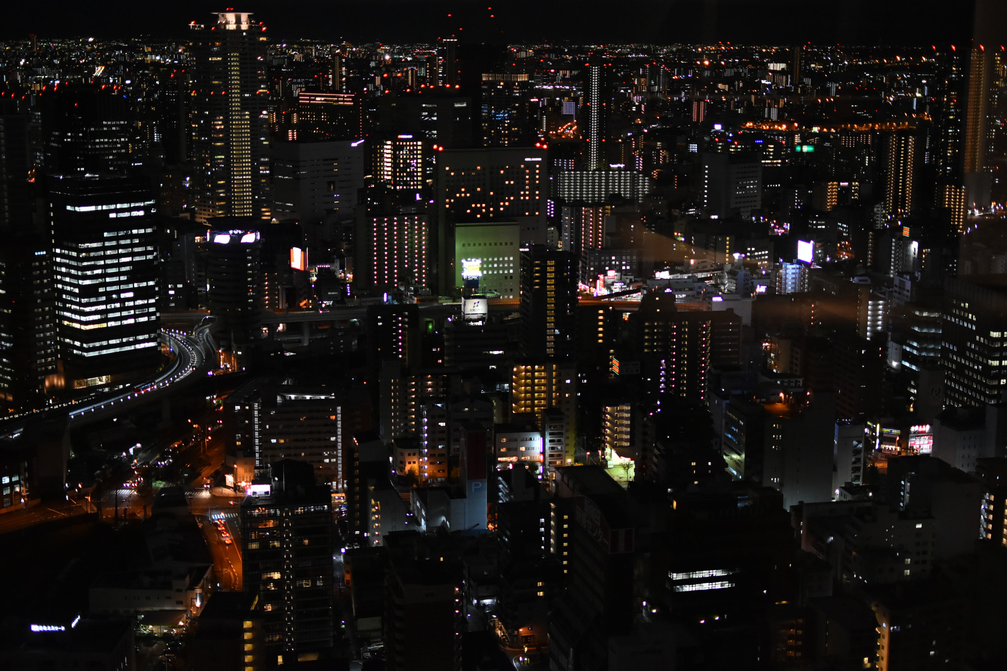 Nikon D5500 + Nikon AF-S DX Nikkor 35mm F1.8G sample photo. Osaka, night, colors photography
