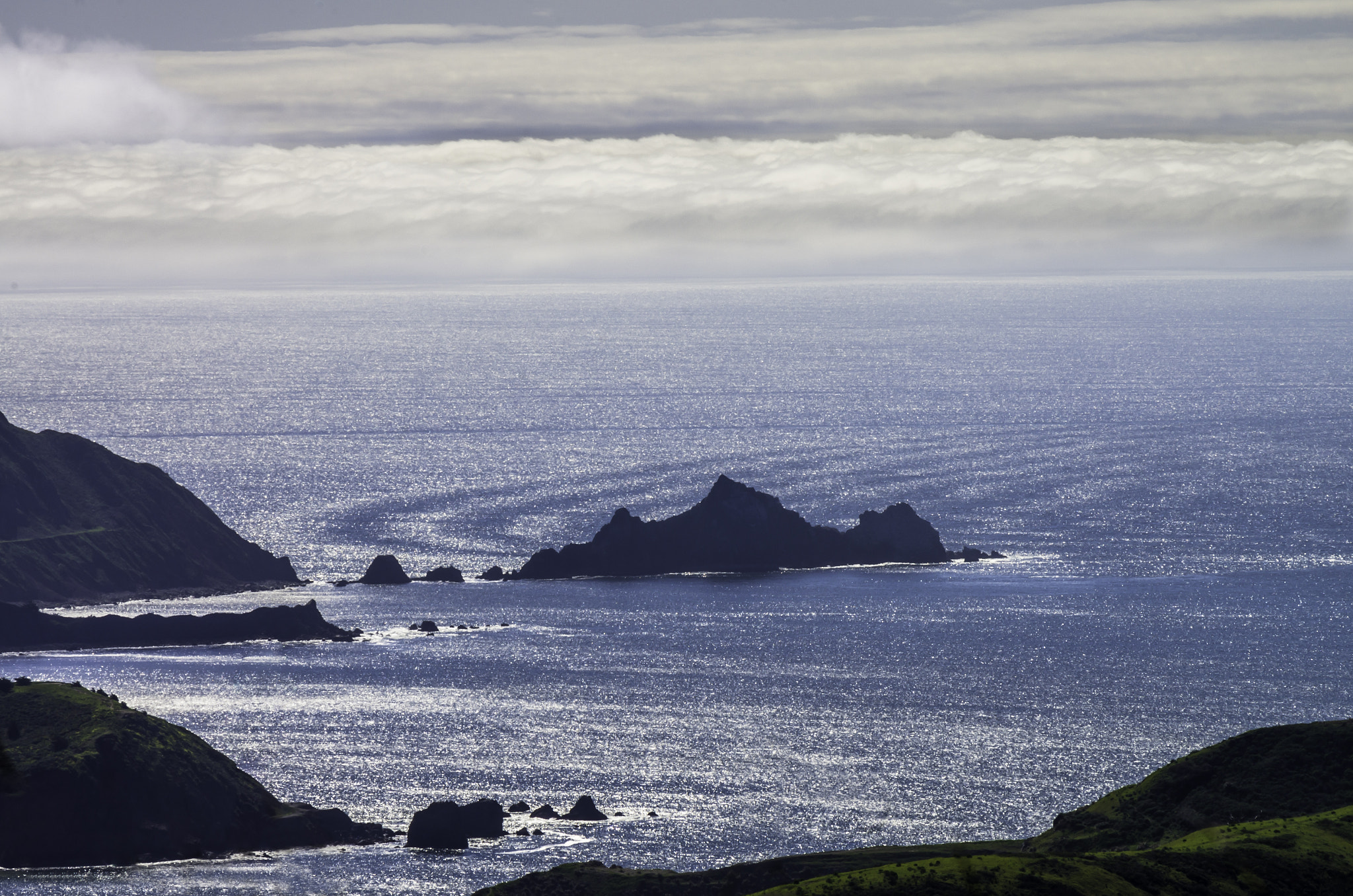 Pentax K-5 + smc PENTAX-DA L 50-200mm F4-5.6 ED sample photo. The pacific ocean photography