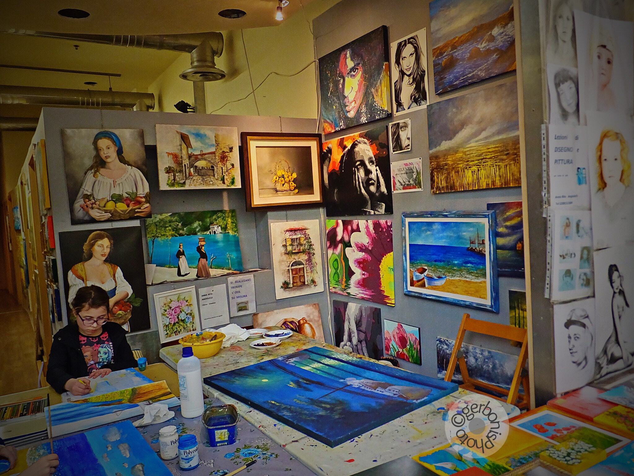 Fujifilm FinePix F900EXR sample photo. Painting school at supermarket gallery photography