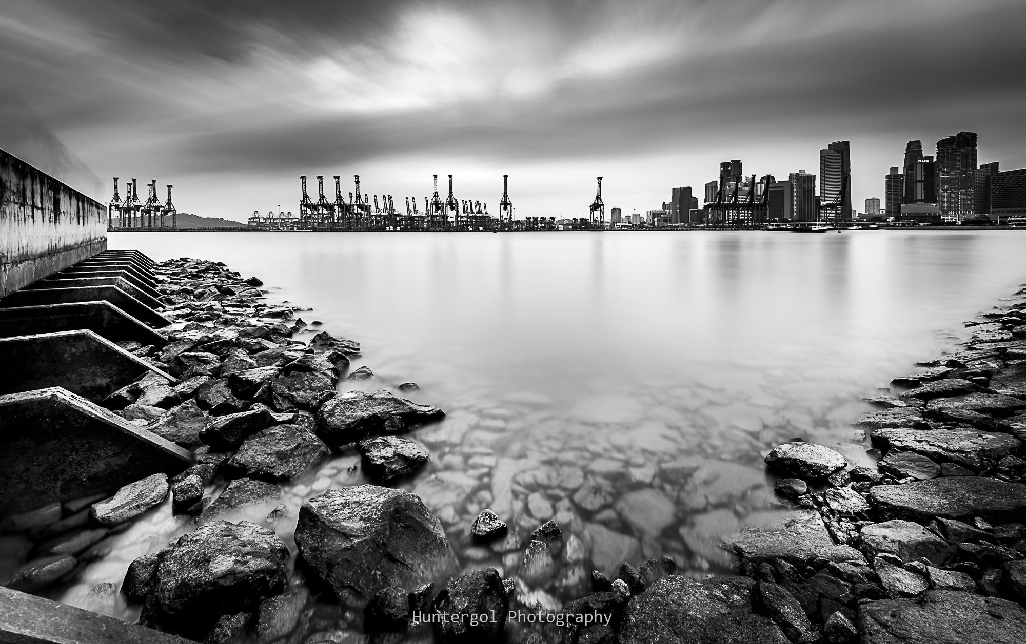 Nikon AF-S Nikkor 16-35mm F4G ED VR sample photo. Another side of the city photography