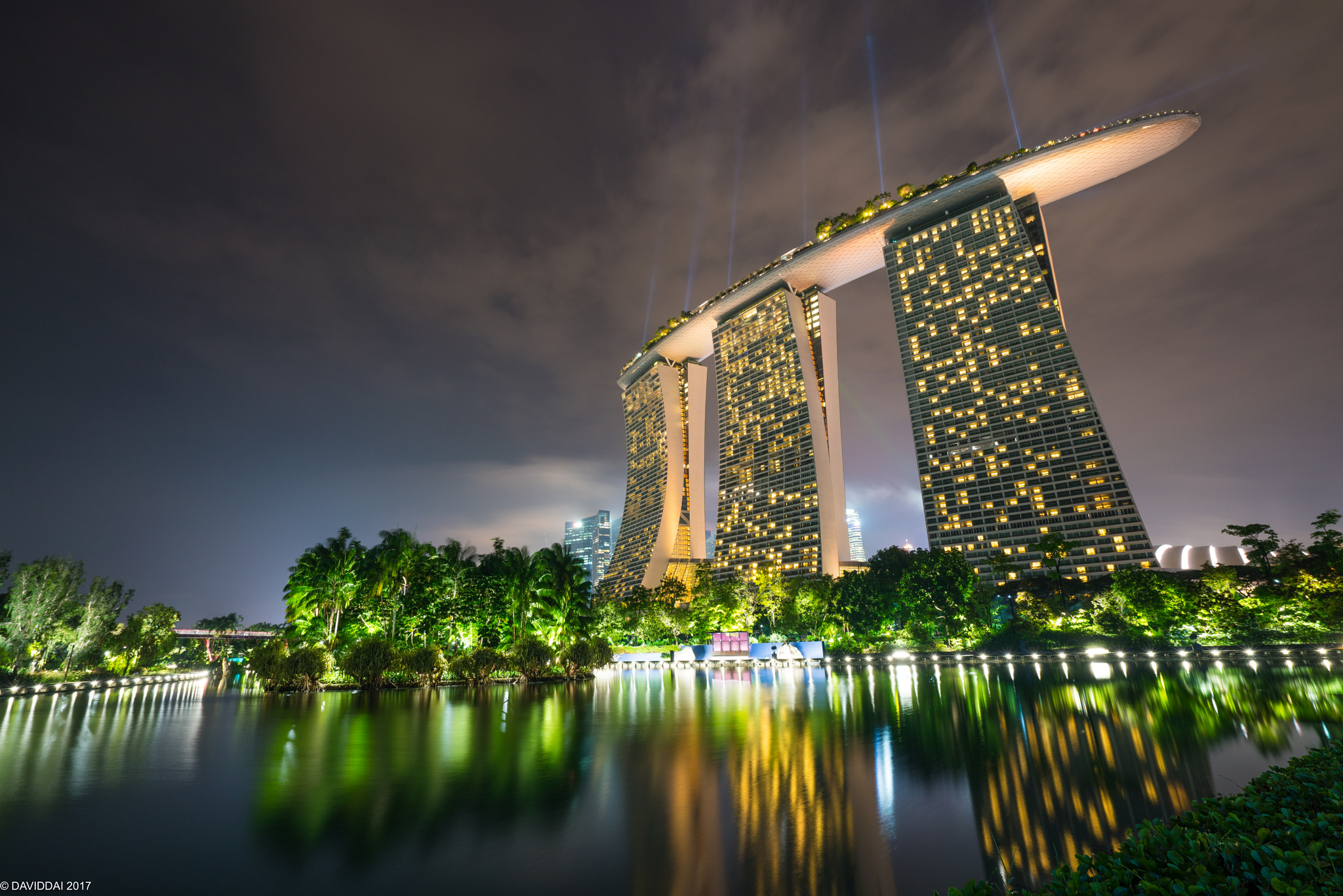 Sony a7R II + Sony Vario-Tessar T* FE 16-35mm F4 ZA OSS sample photo. Singapore marina bay sands photography