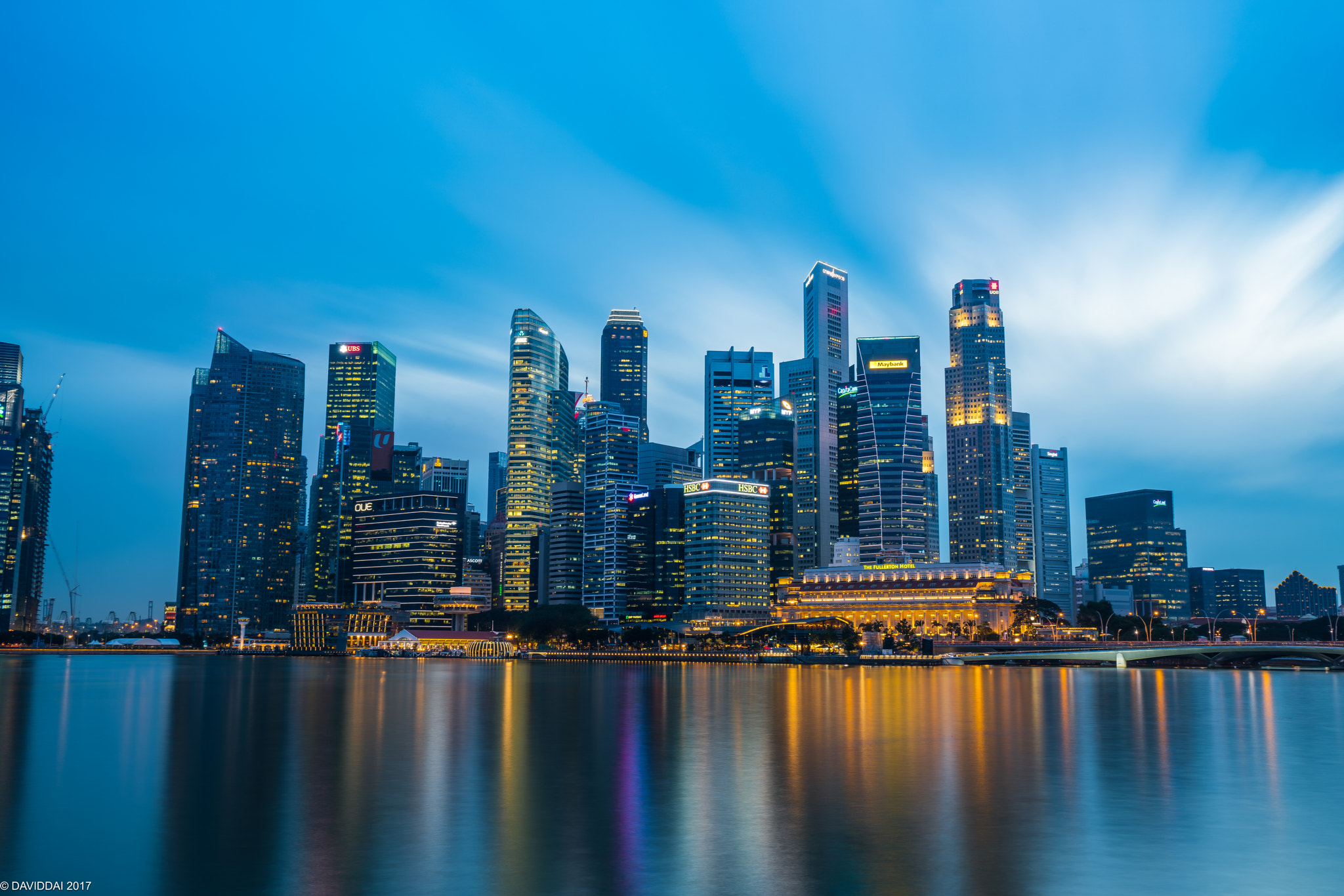 Sony a7R II + Sony Vario-Tessar T* FE 16-35mm F4 ZA OSS sample photo. Downtown in singapore photography