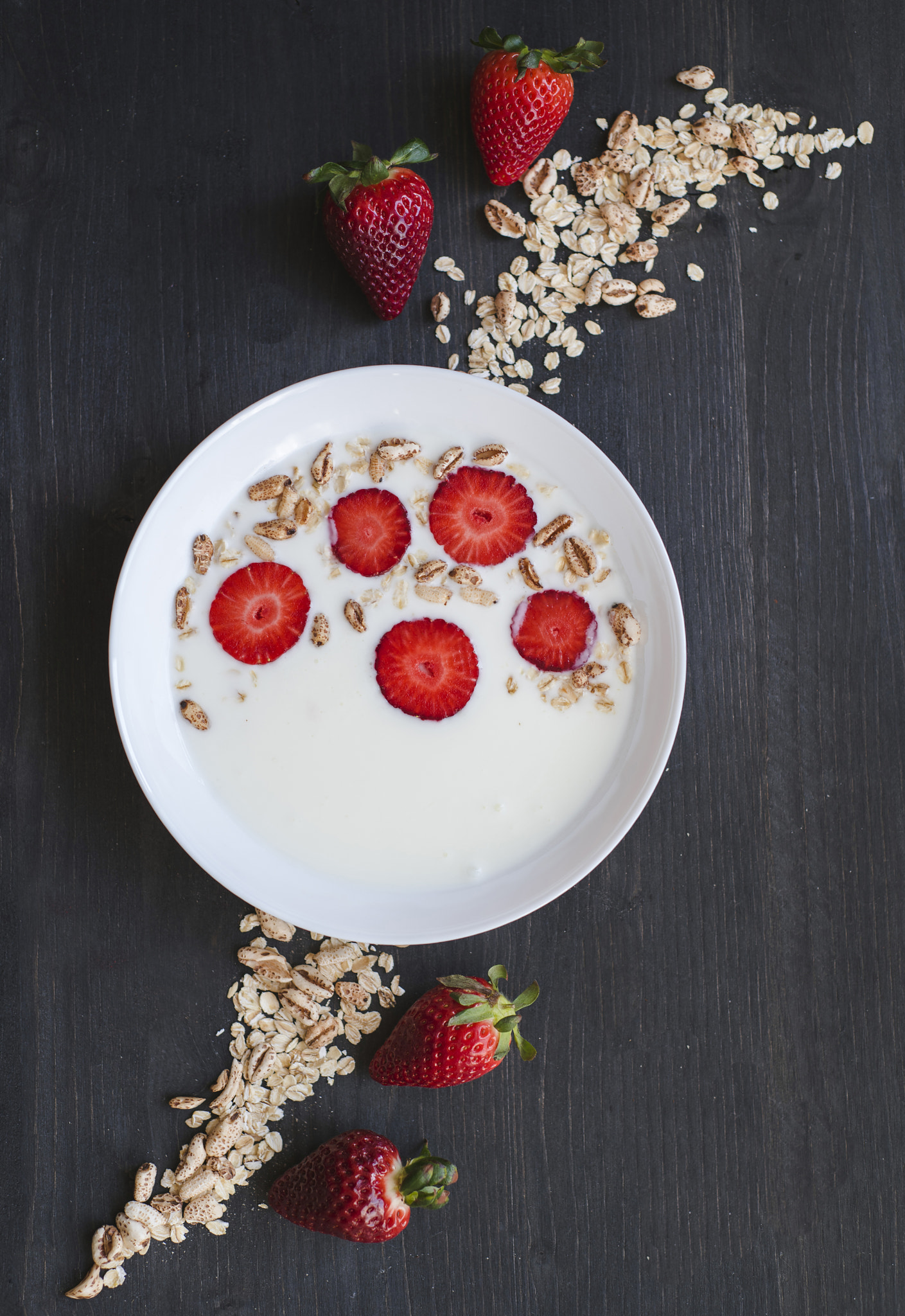 Nikon D750 + Nikon AF Nikkor 50mm F1.8D sample photo. Breakfast strawberry yogurt bowl photography