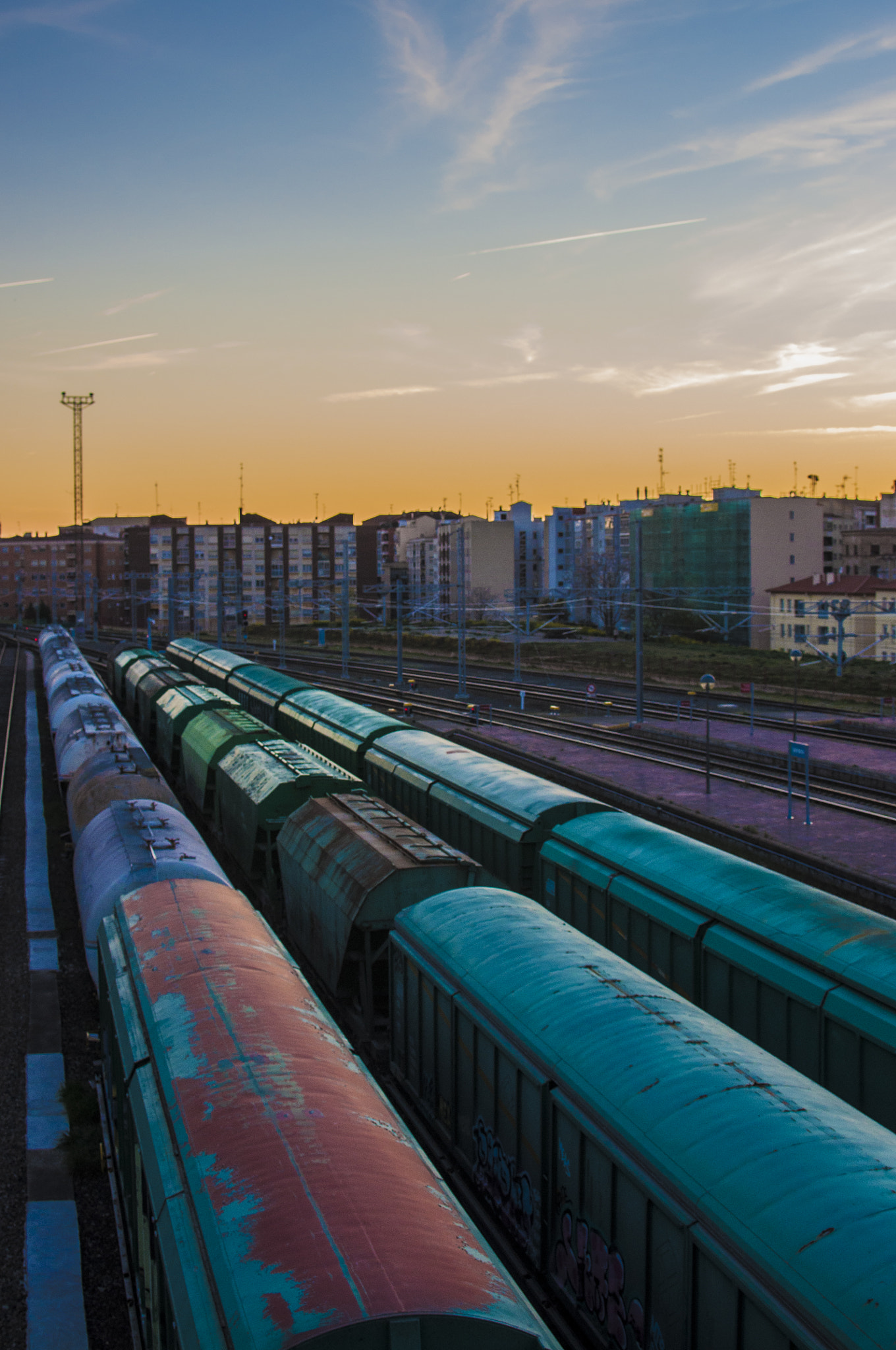 Nikon AF-S DX Nikkor 35mm F1.8G sample photo. Sunset over the railway photography