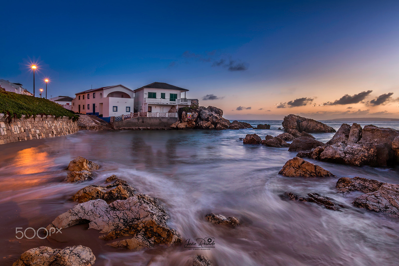 Canon EOS 70D + Sigma 10-20mm F3.5 EX DC HSM sample photo. Feet in the water photography