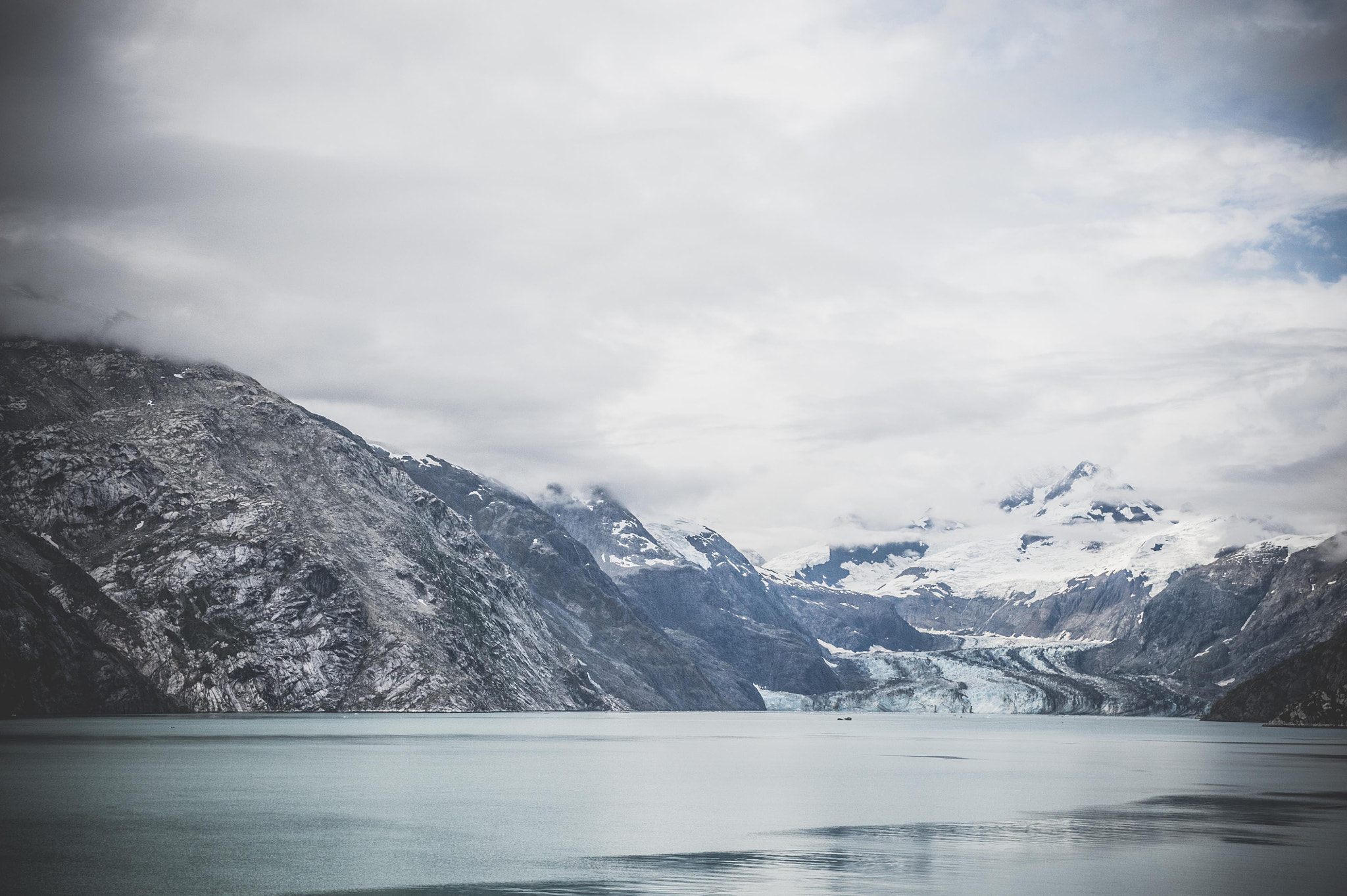 Nikon AF-S Nikkor 24-70mm F2.8G ED sample photo. Glacier bay photography