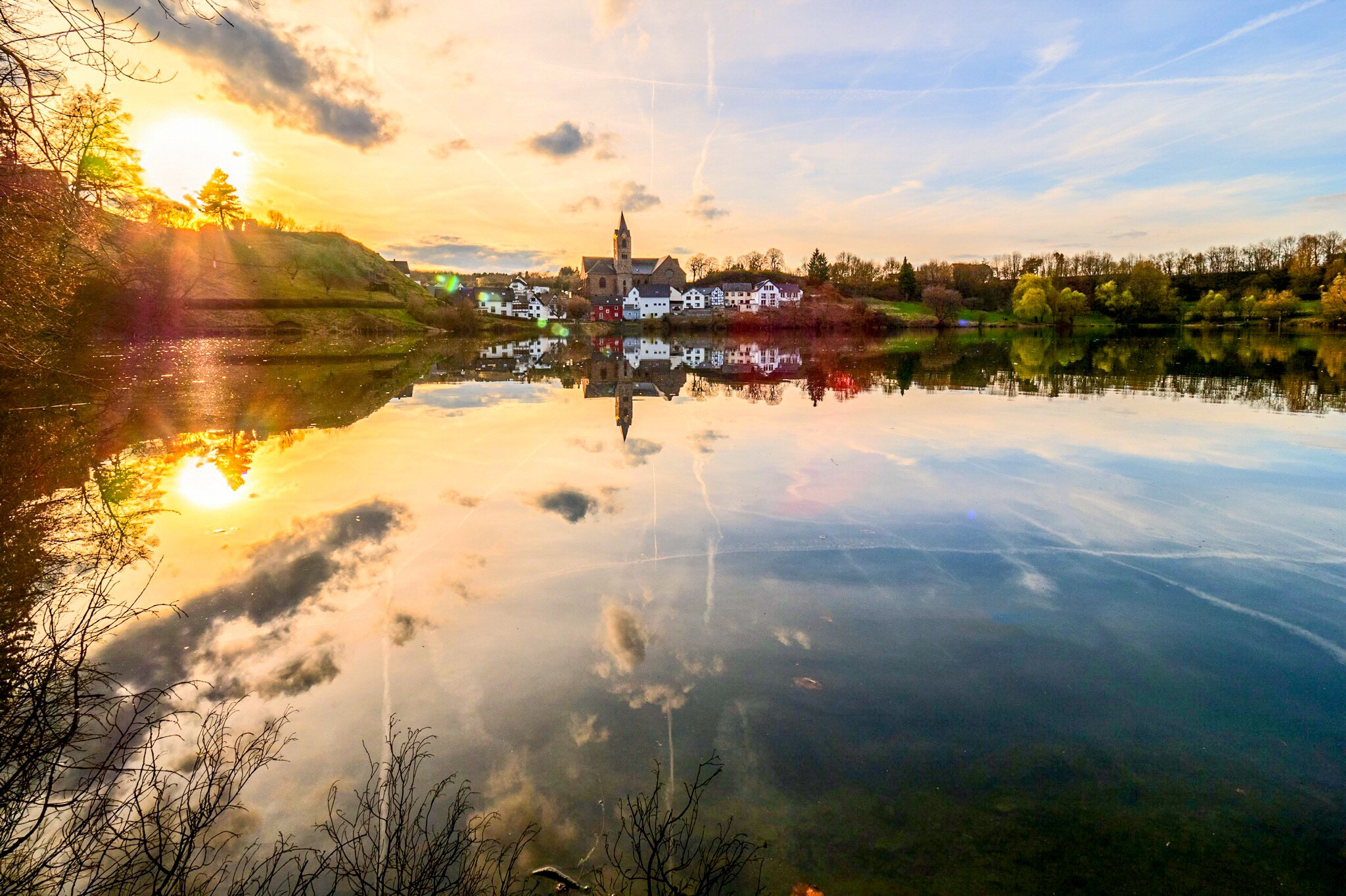 Olympus OM-D E-M5 II + Olympus M.Zuiko Digital ED 7-14mm F2.8 PRO sample photo. Maar witches ulmen photography