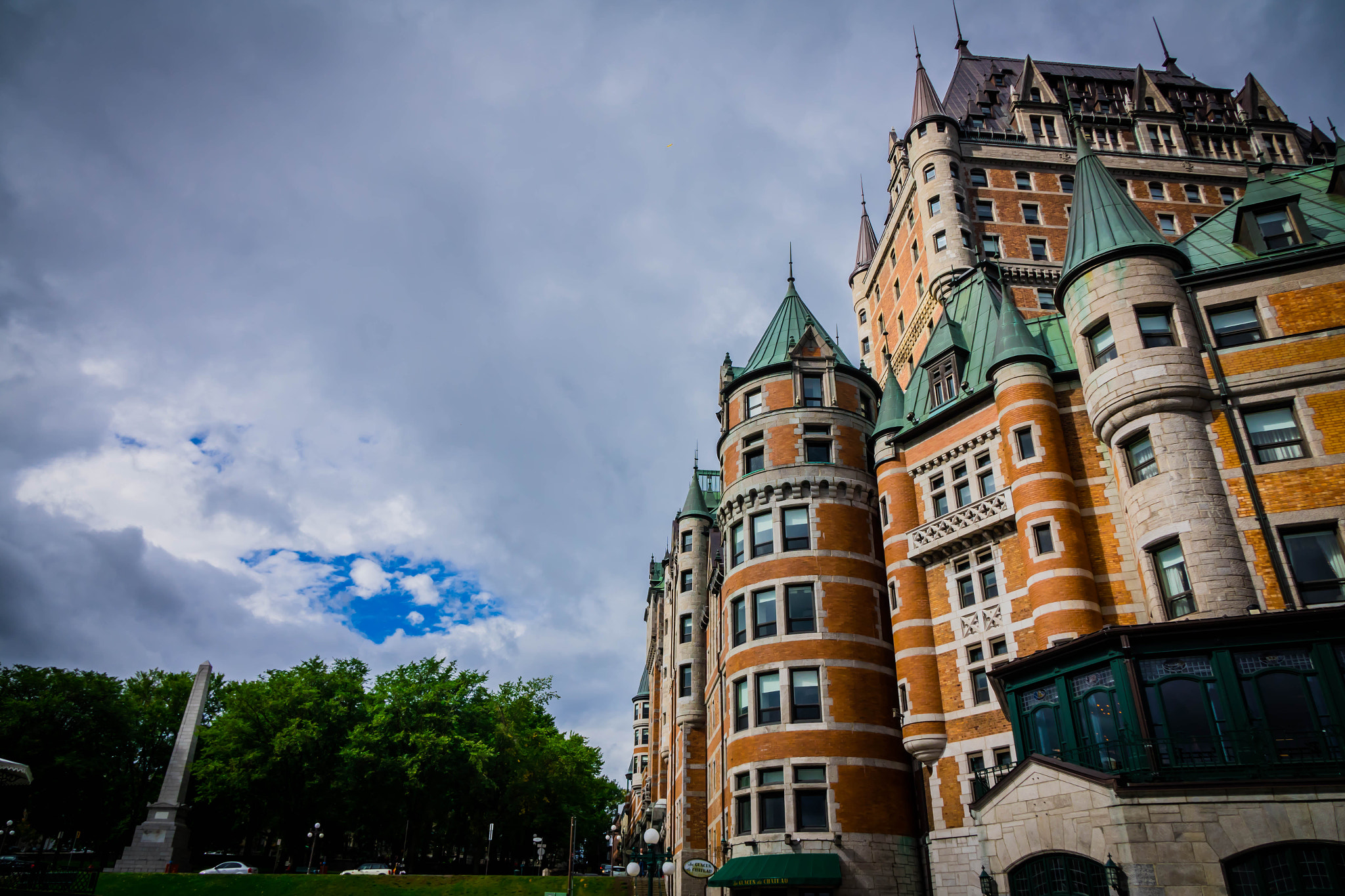 Sony Cyber-shot DSC-RX10 II sample photo. Fairmont le château frontenac photography