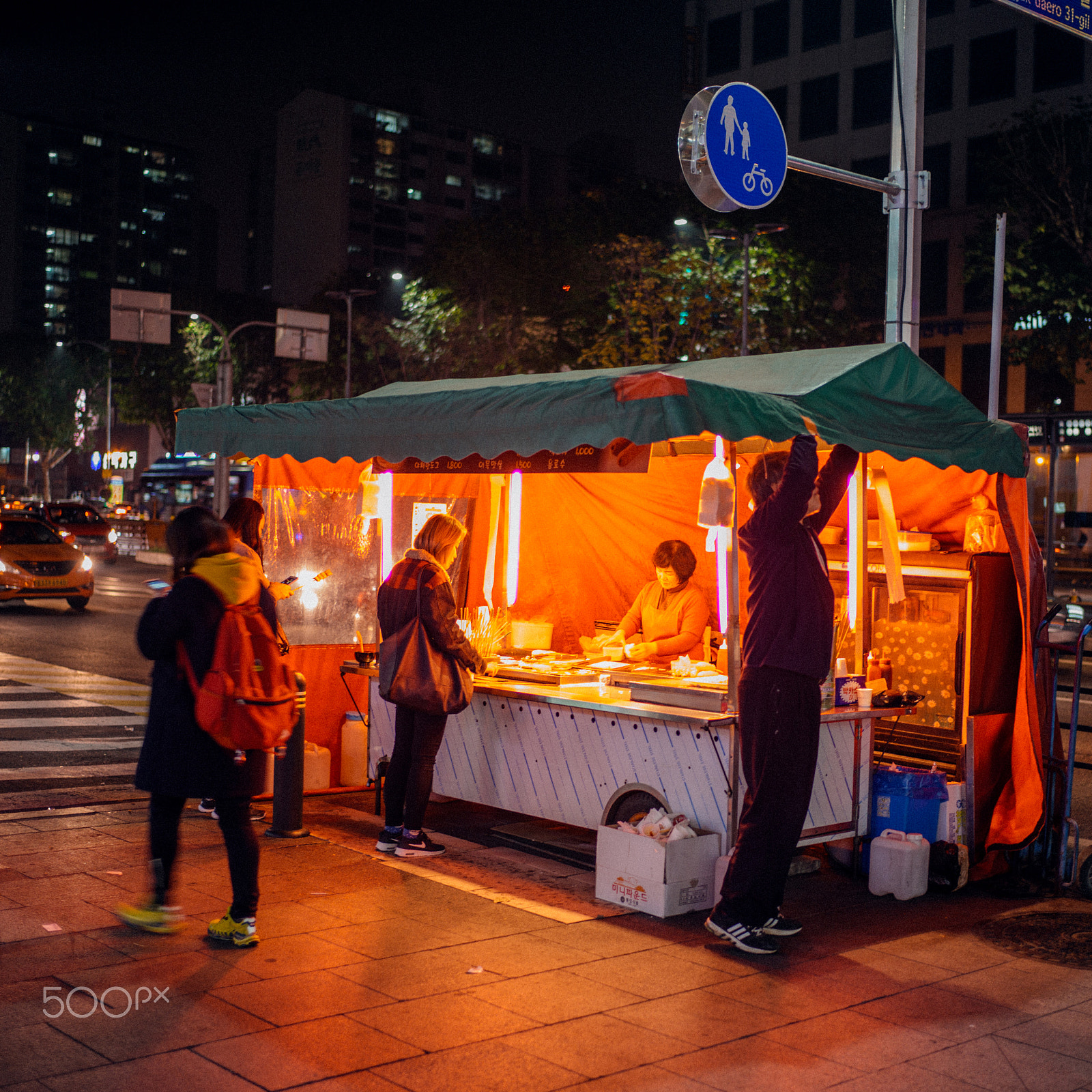 Leica Summilux-M 35mm F1.4 ASPH sample photo. Lighthouse on the street ... photography