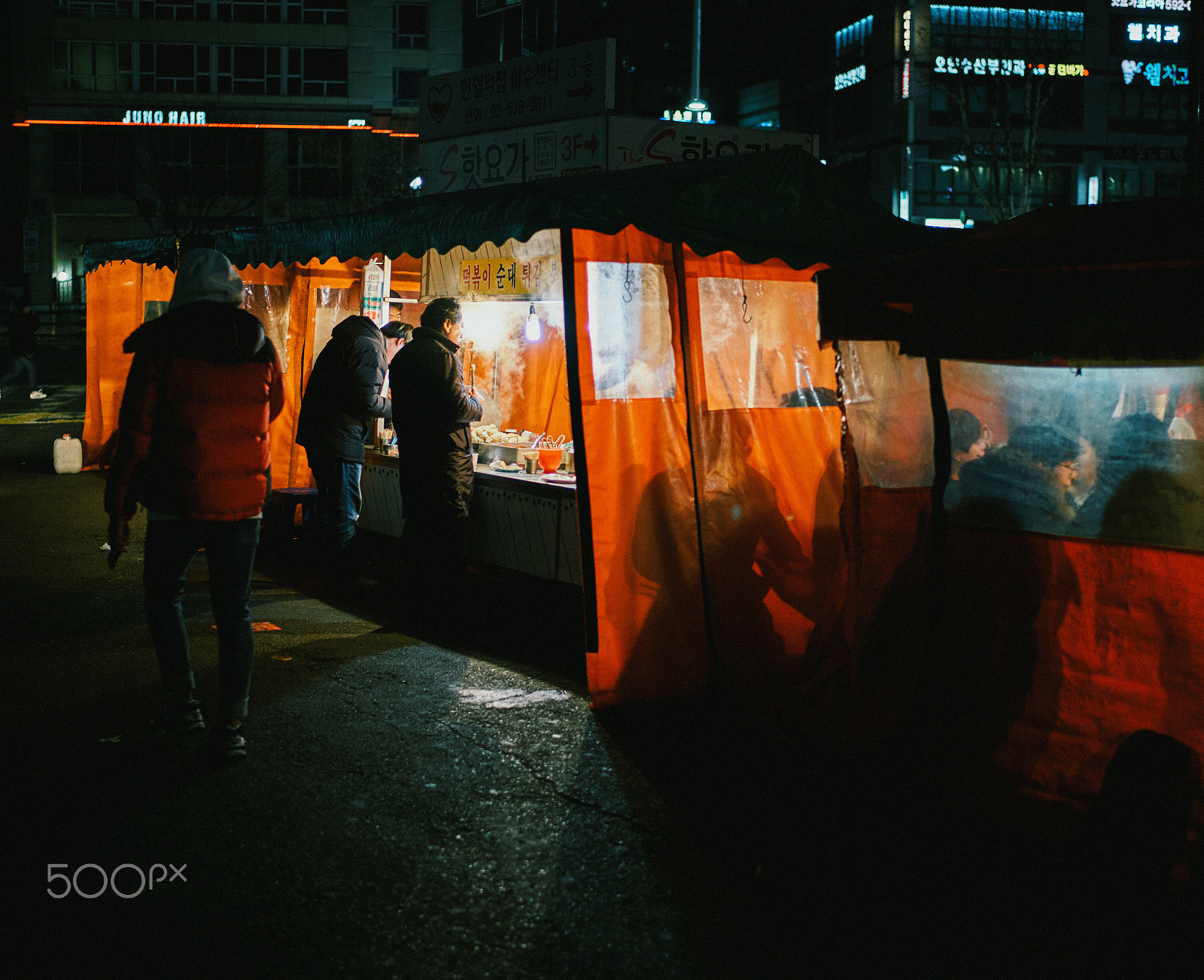 Leica Summilux-M 35mm F1.4 ASPH sample photo. Lighthouse on the street ... photography