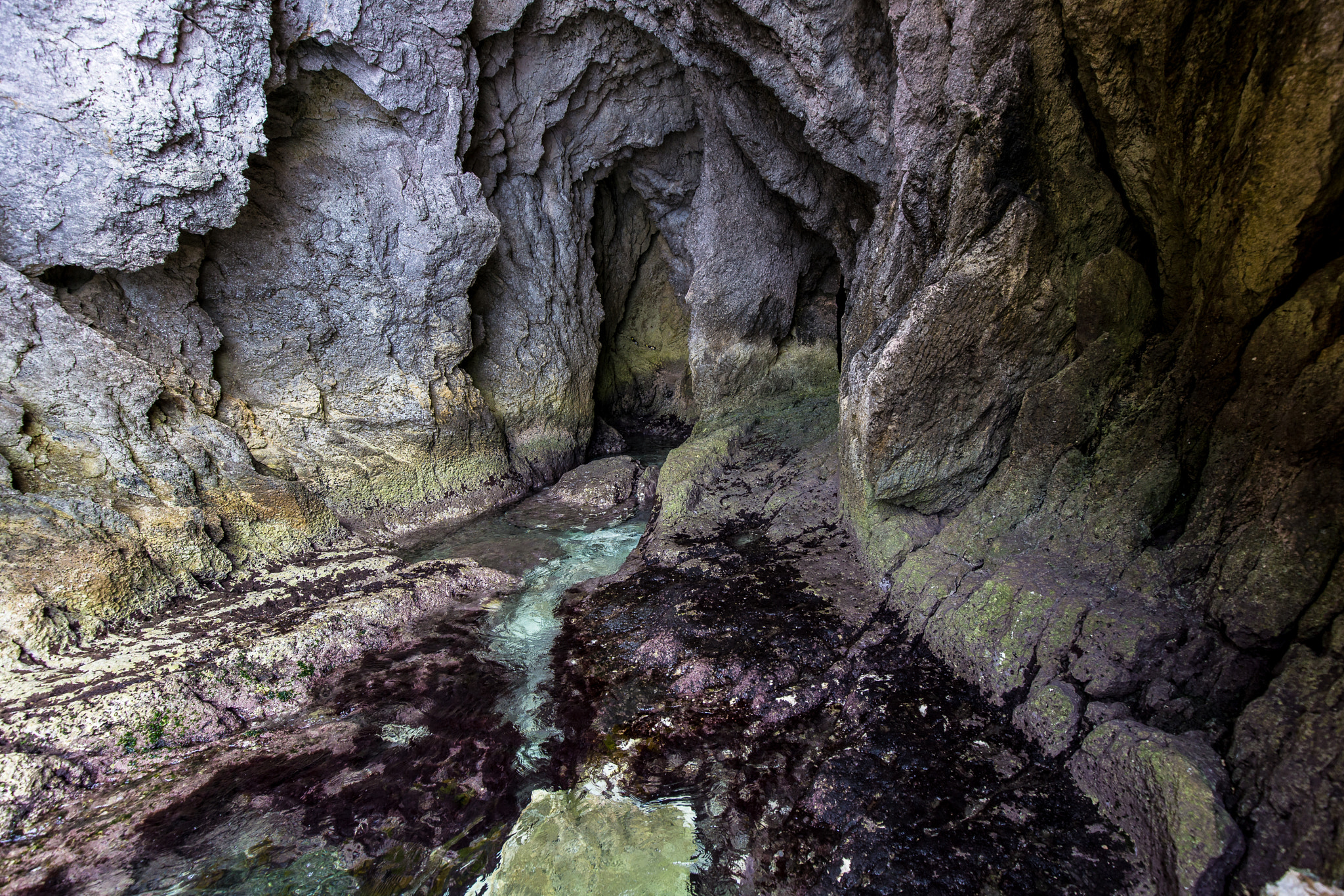 Canon EF 16-35mm F4L IS USM sample photo. Grotto - xlendi, gozo photography
