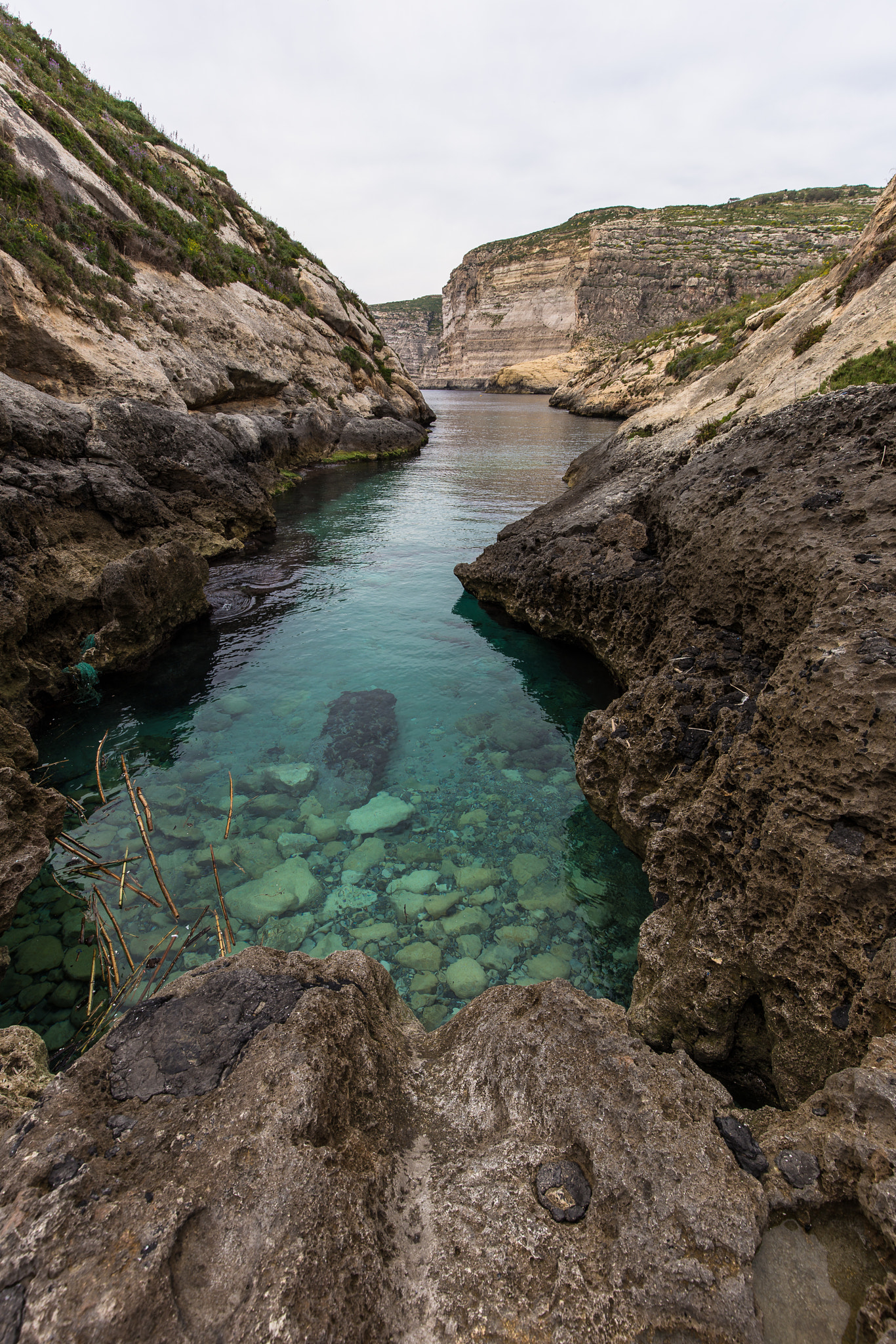 Canon EF 16-35mm F4L IS USM sample photo. Fjord - xlendi, gozo photography