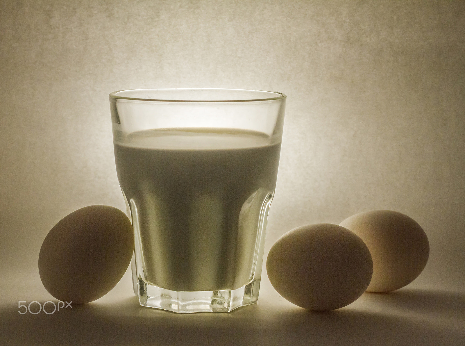 Canon EOS 7D + Canon EF 50mm F1.8 STM sample photo. Milk in a glass jar and eggs photography
