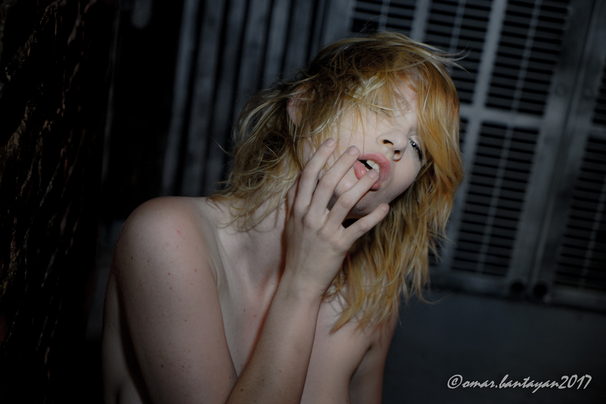 Sony a7 + Sony Vario Tessar T* FE 24-70mm F4 ZA OSS sample photo. Let me taste your fingers photography
